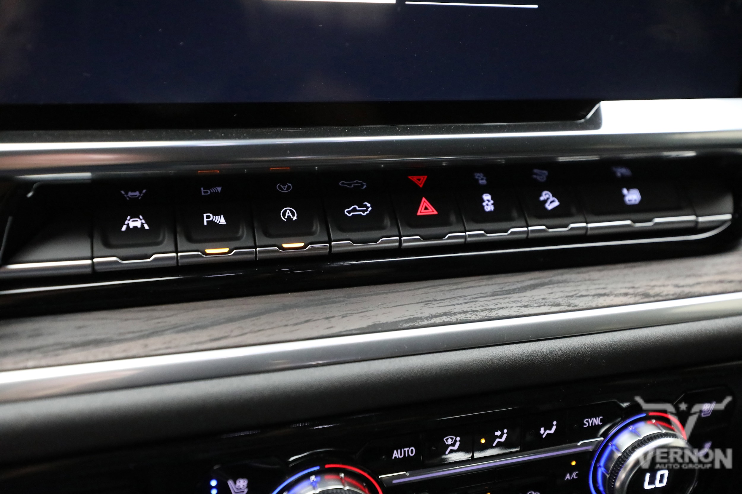 2026 GMC Sierra 1500 SLT - Photo 23