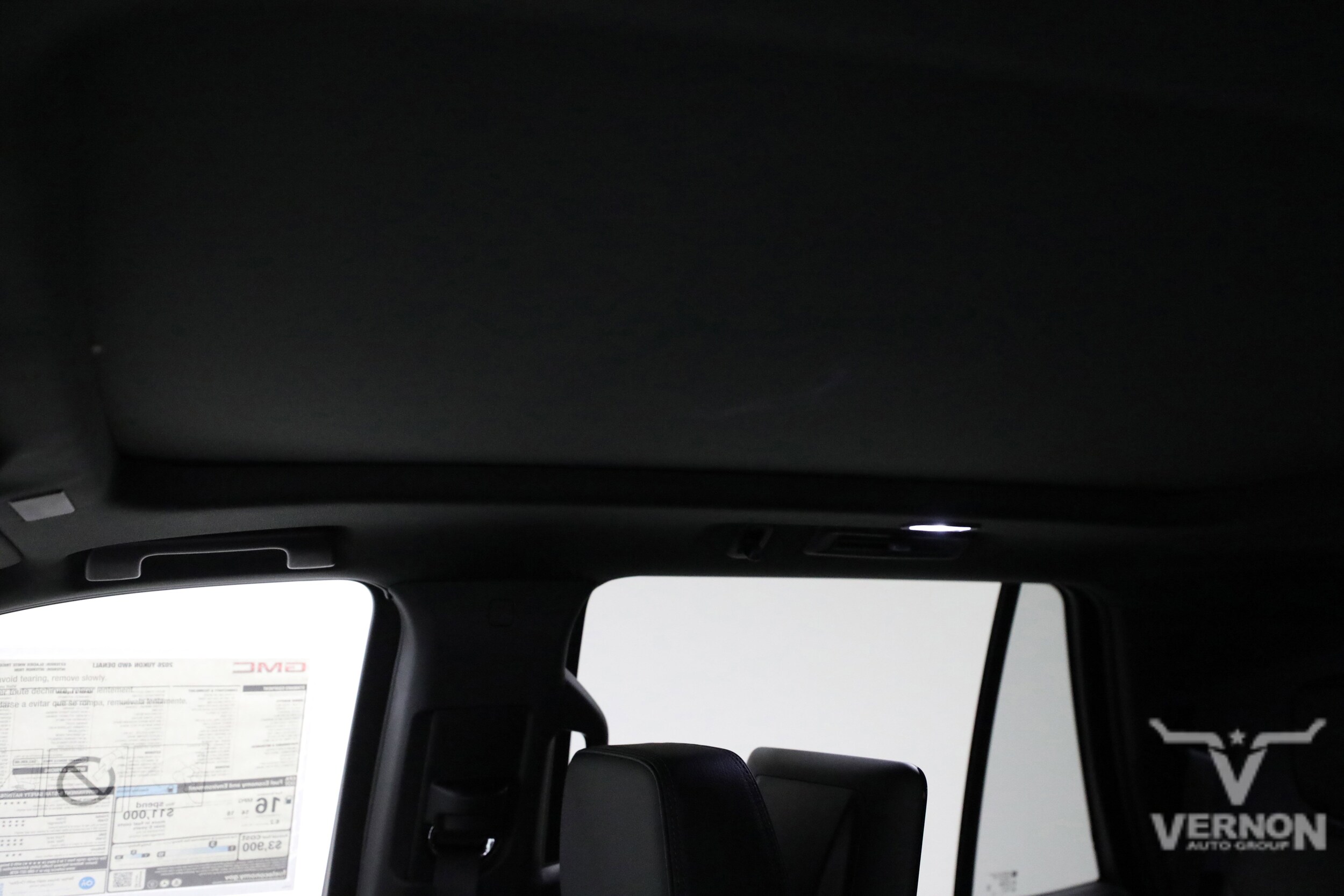 2026 GMC Yukon Denali - Photo 14