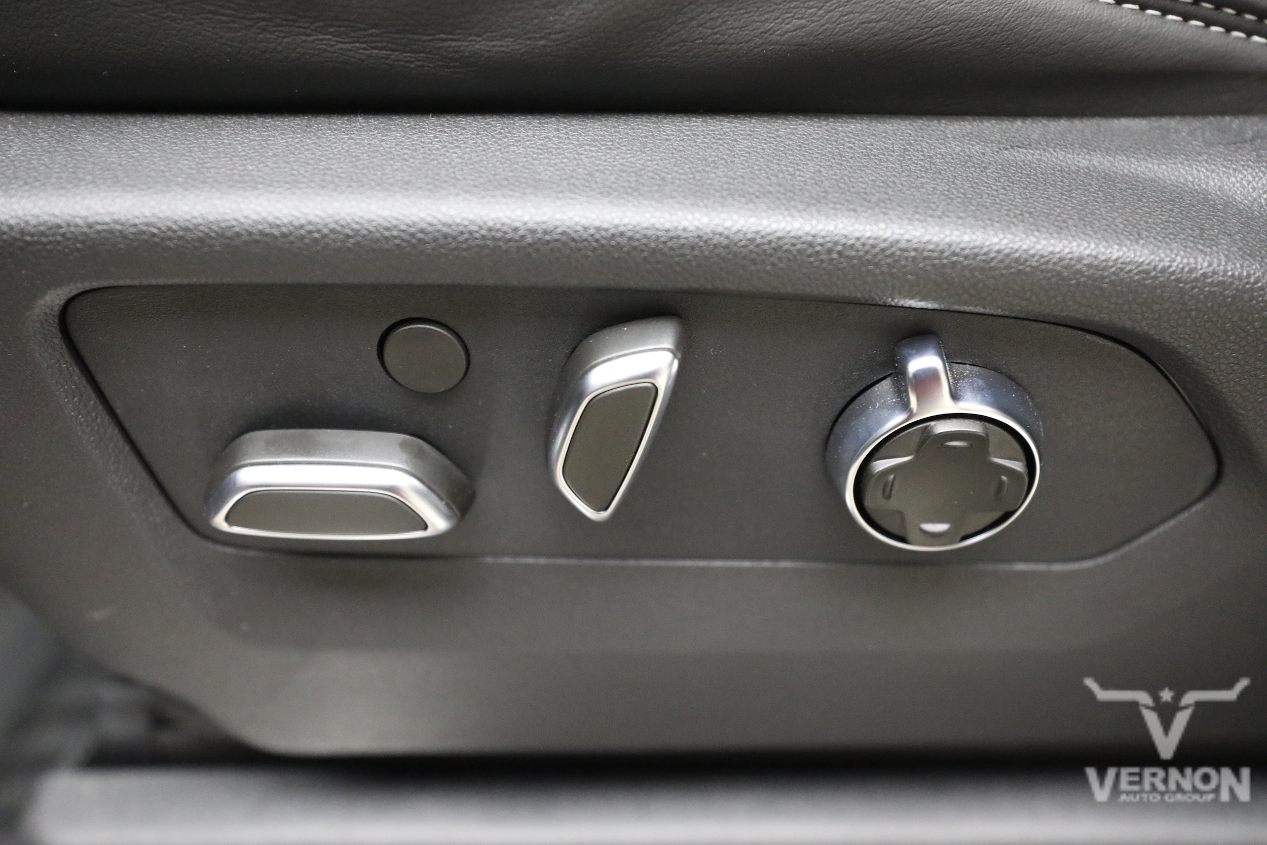 2026 GMC Sierra 1500 AT4X - Photo 14