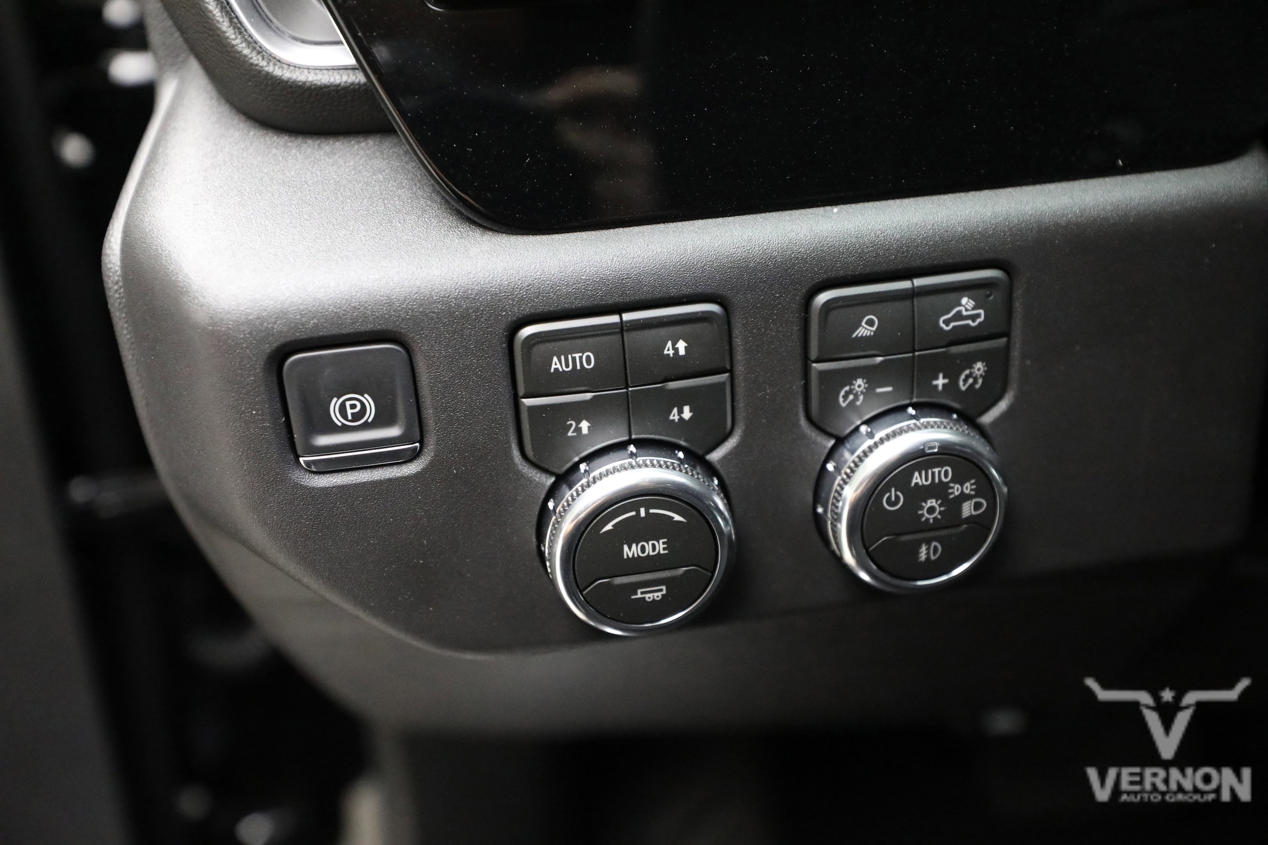 2026 GMC Sierra 1500 SLT - Photo 17