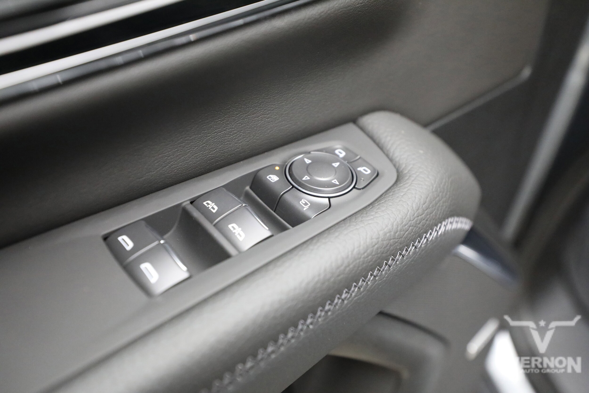 2026 GMC Yukon XL Denali - Photo 19