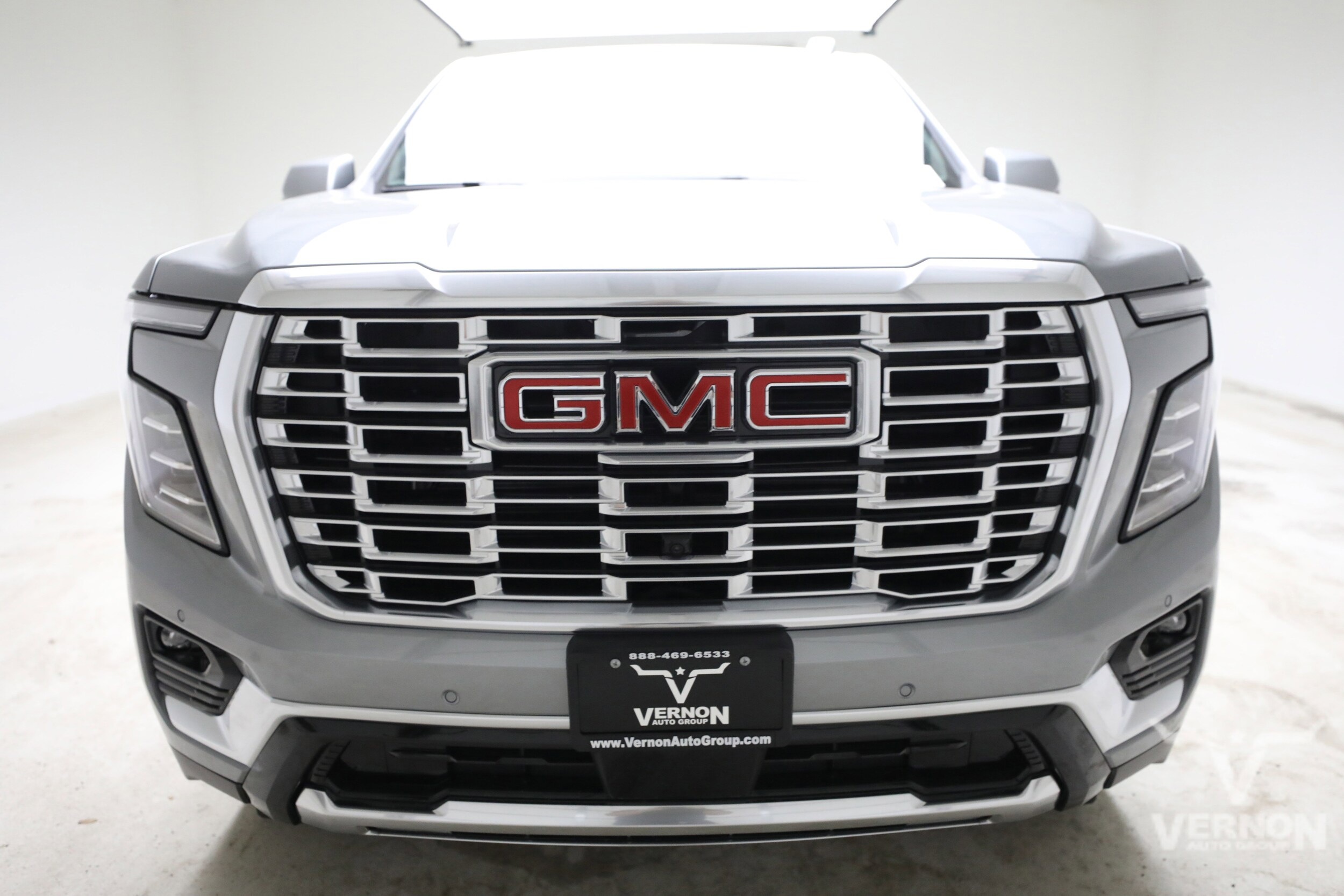 2026 GMC Yukon XL Denali - Photo 8