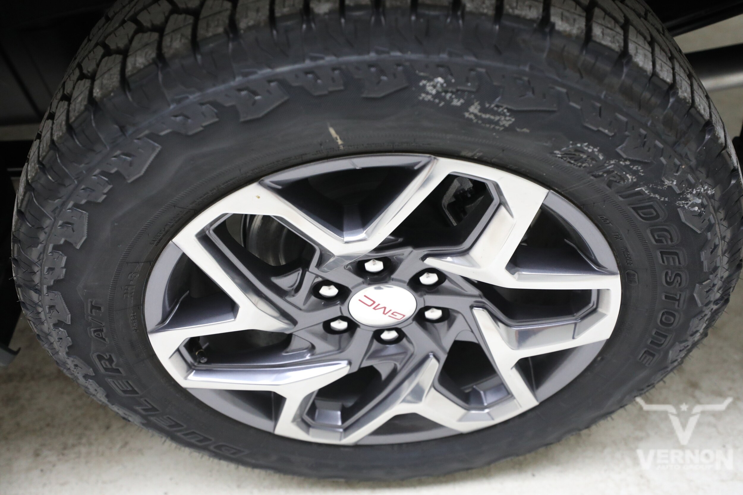2026 GMC Sierra 1500 SLT - Photo 36