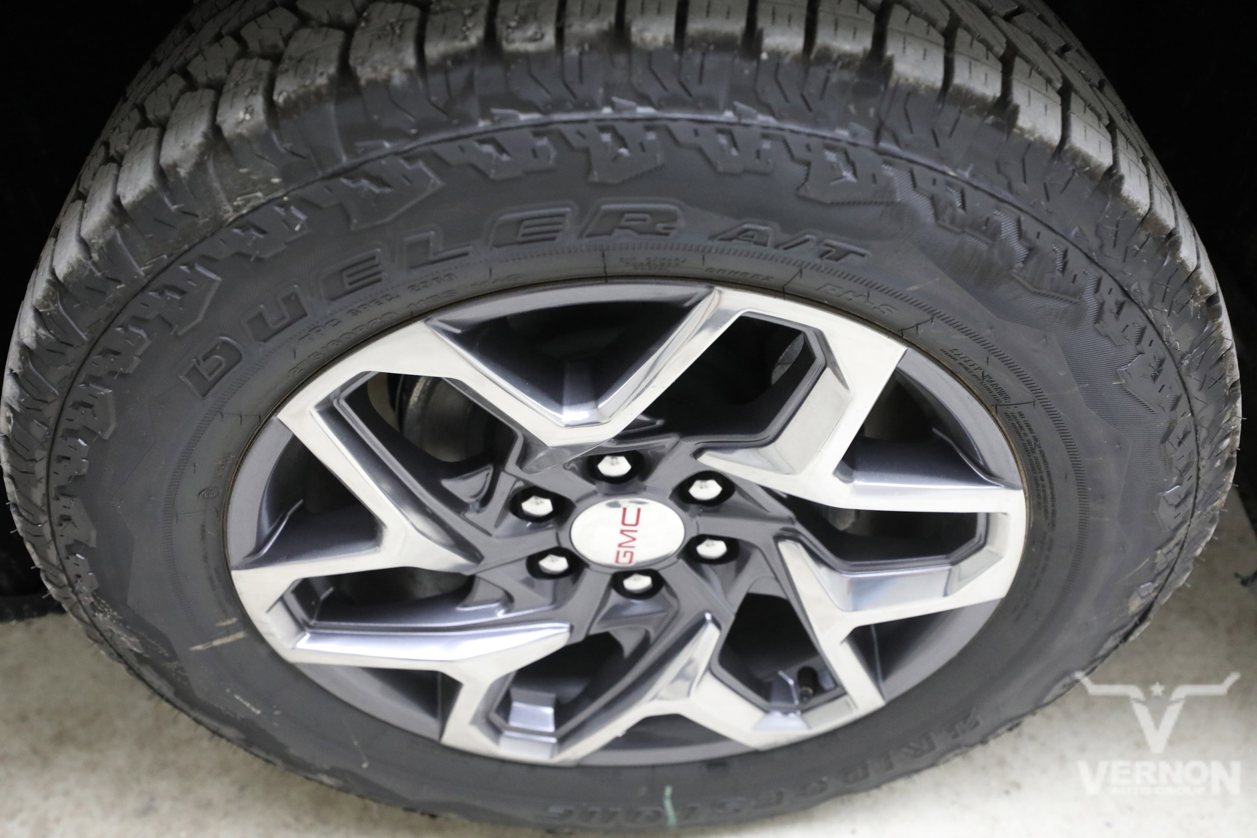 2026 GMC Sierra 1500 SLT - Photo 31