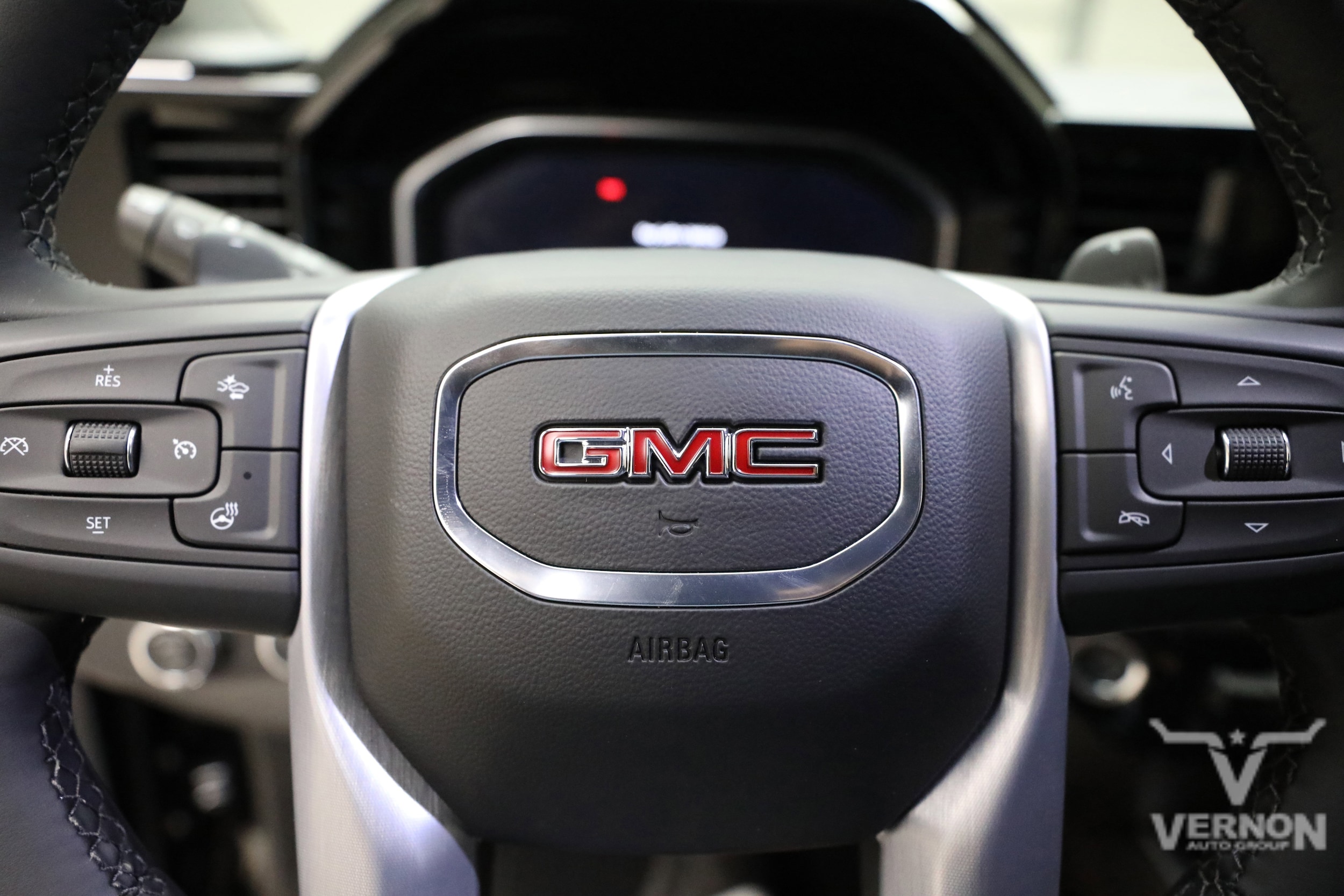 2026 GMC Sierra 1500 SLT - Photo 22