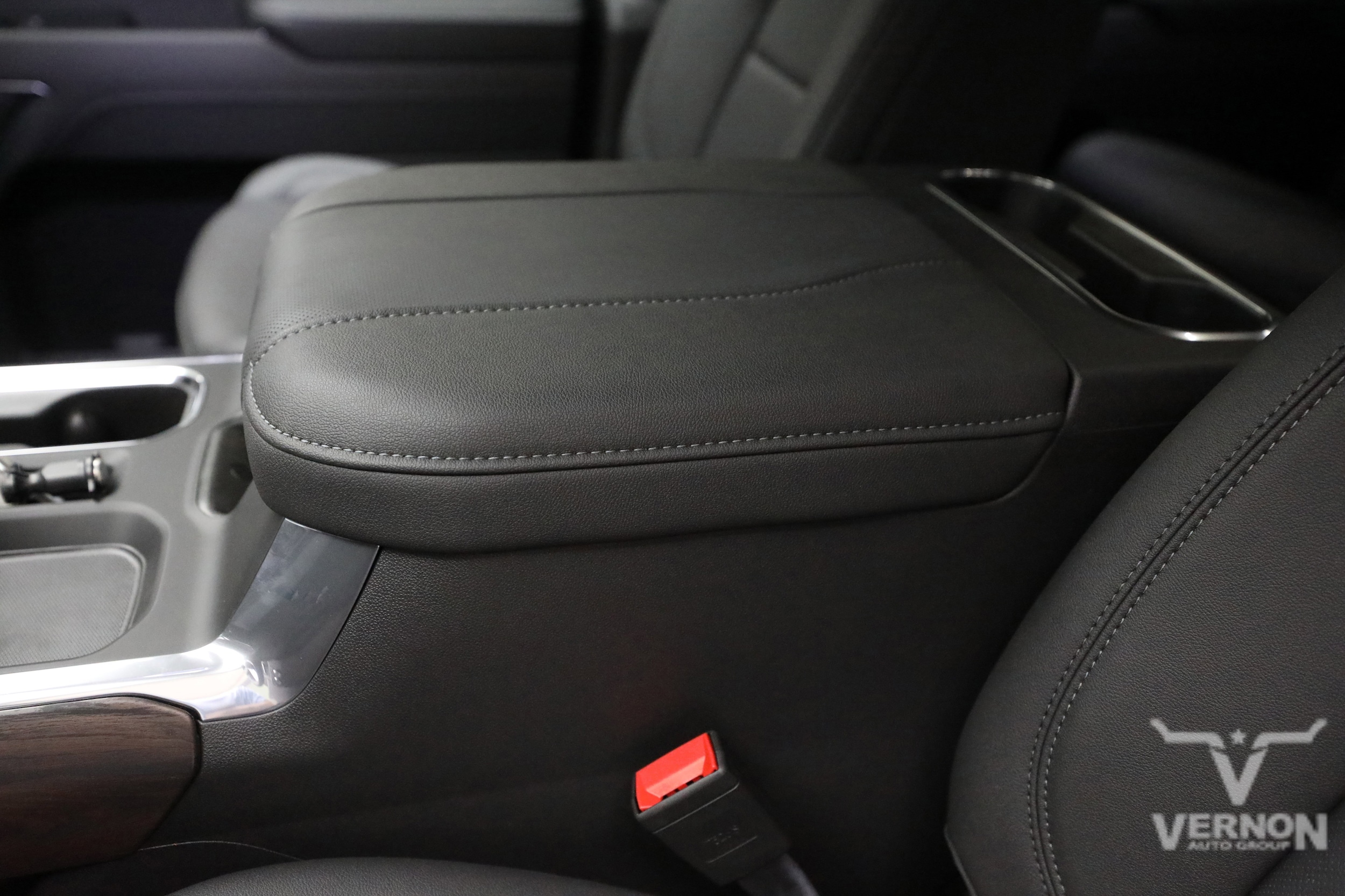 2026 GMC Sierra 1500 SLT - Photo 15