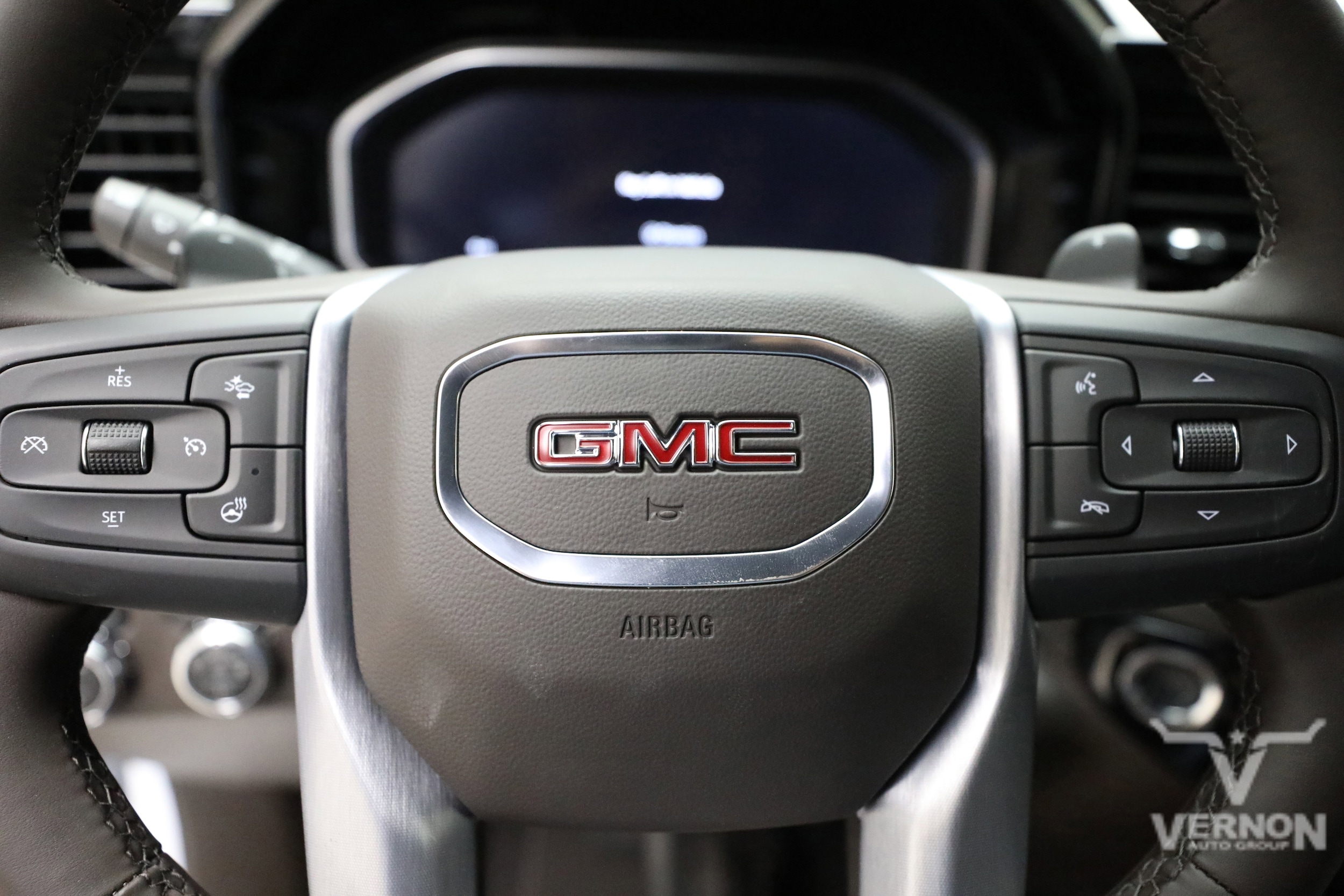 2026 GMC Sierra 1500 SLT - Photo 23