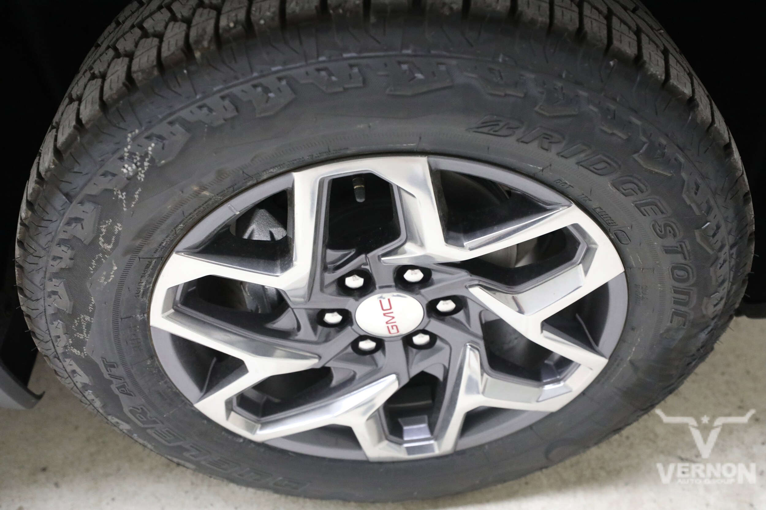2026 GMC Sierra 1500 SLT - Photo 34