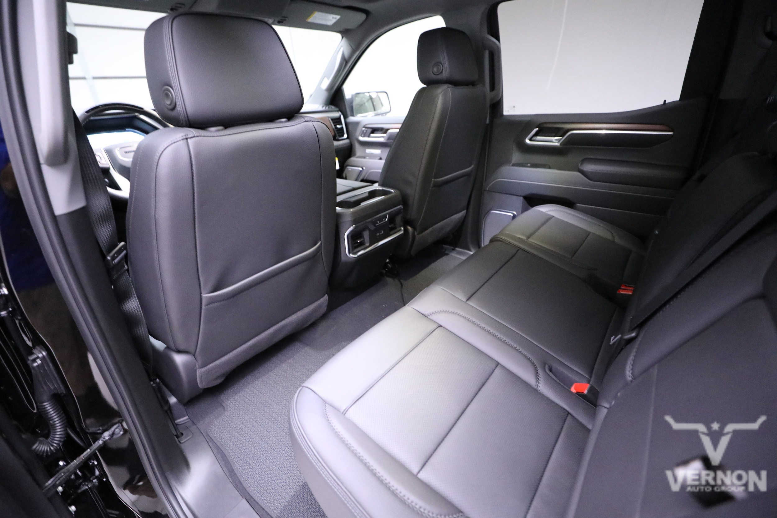 2026 GMC Sierra 1500 Denali - Photo 9