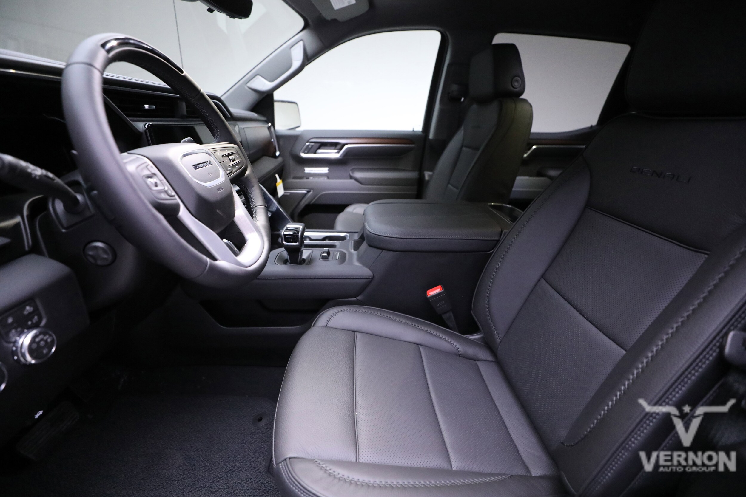 2026 GMC Sierra 1500 Denali - Photo 10