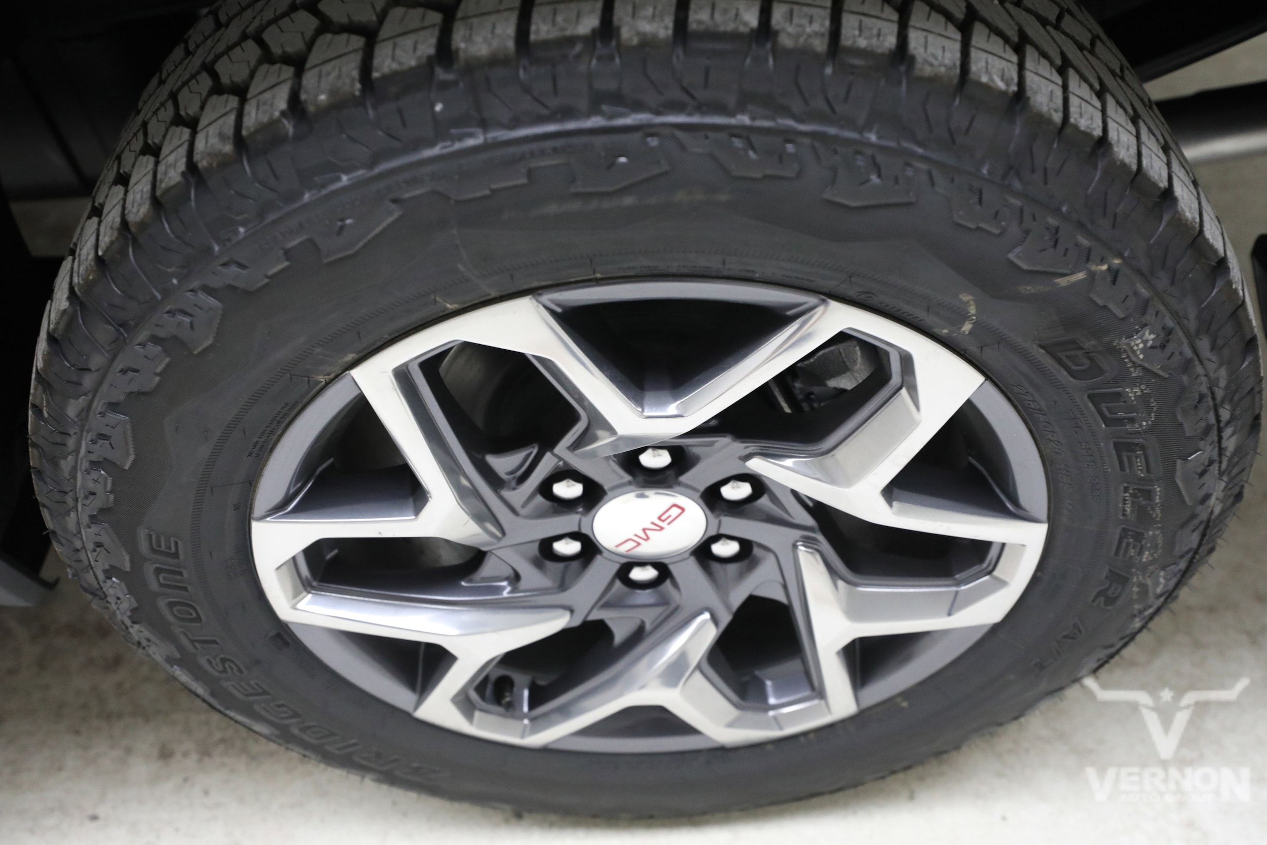 2026 GMC Sierra 1500 SLT - Photo 33