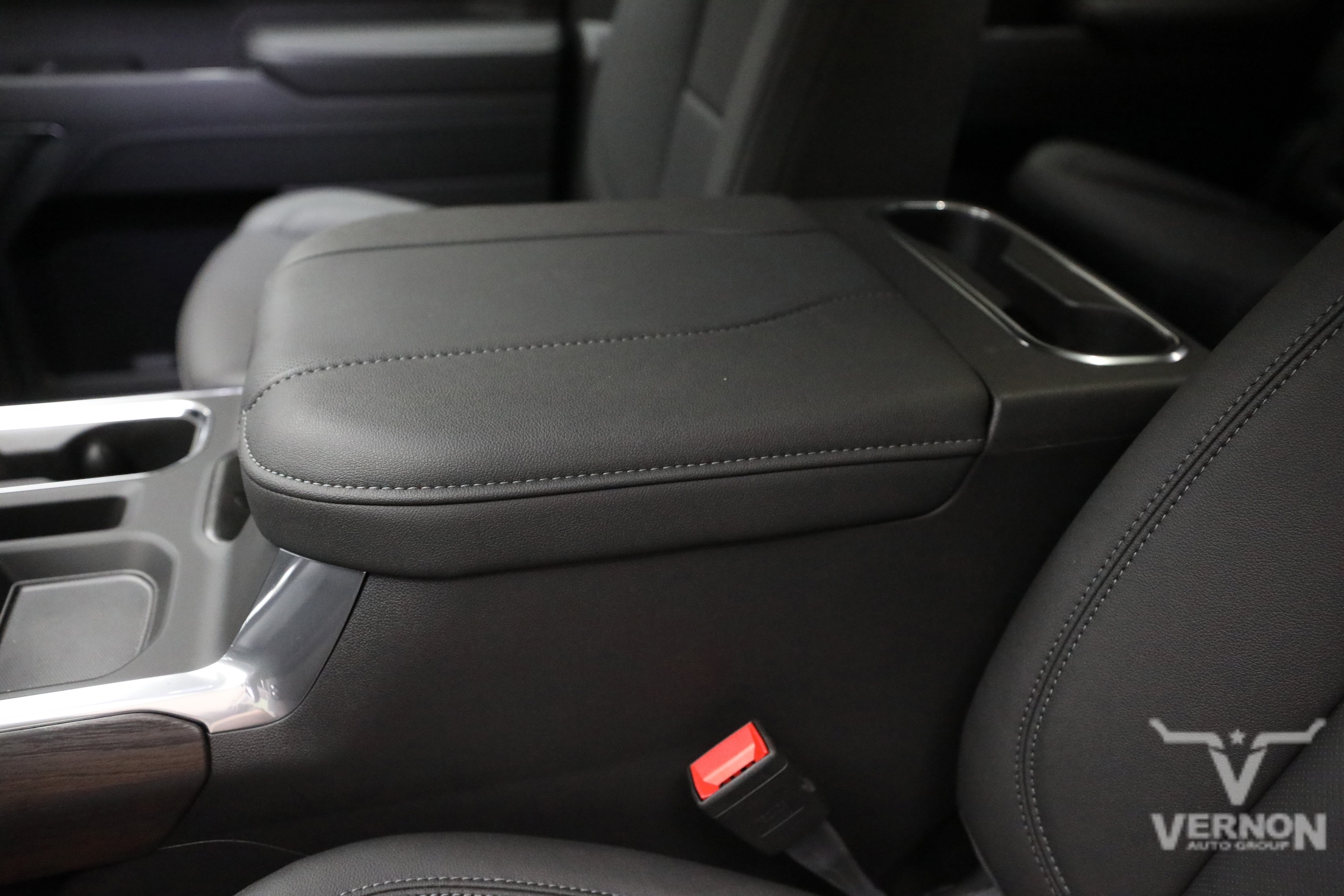 2026 GMC Sierra 1500 SLT - Photo 16