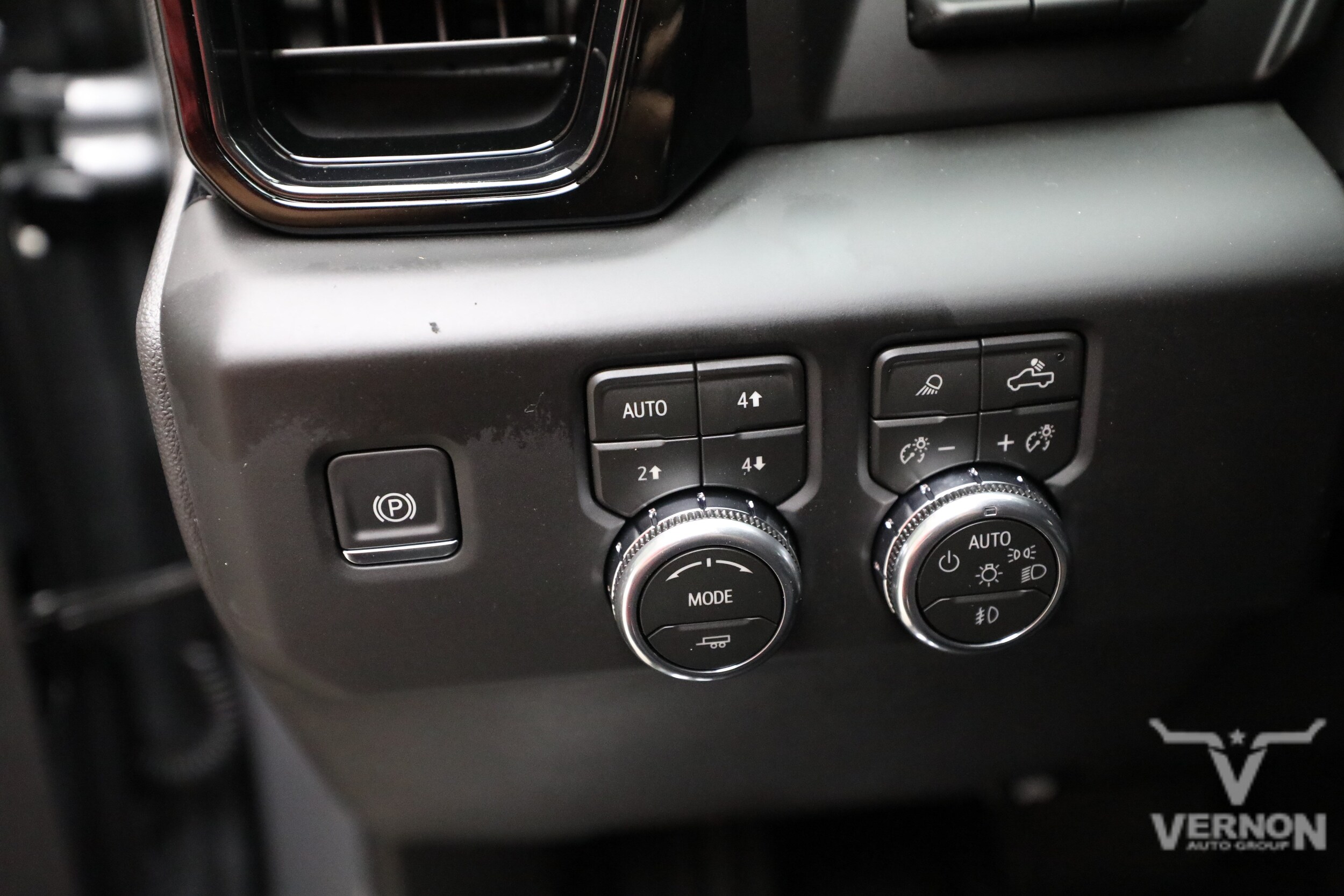 2026 GMC Sierra 1500 AT4 - Photo 17