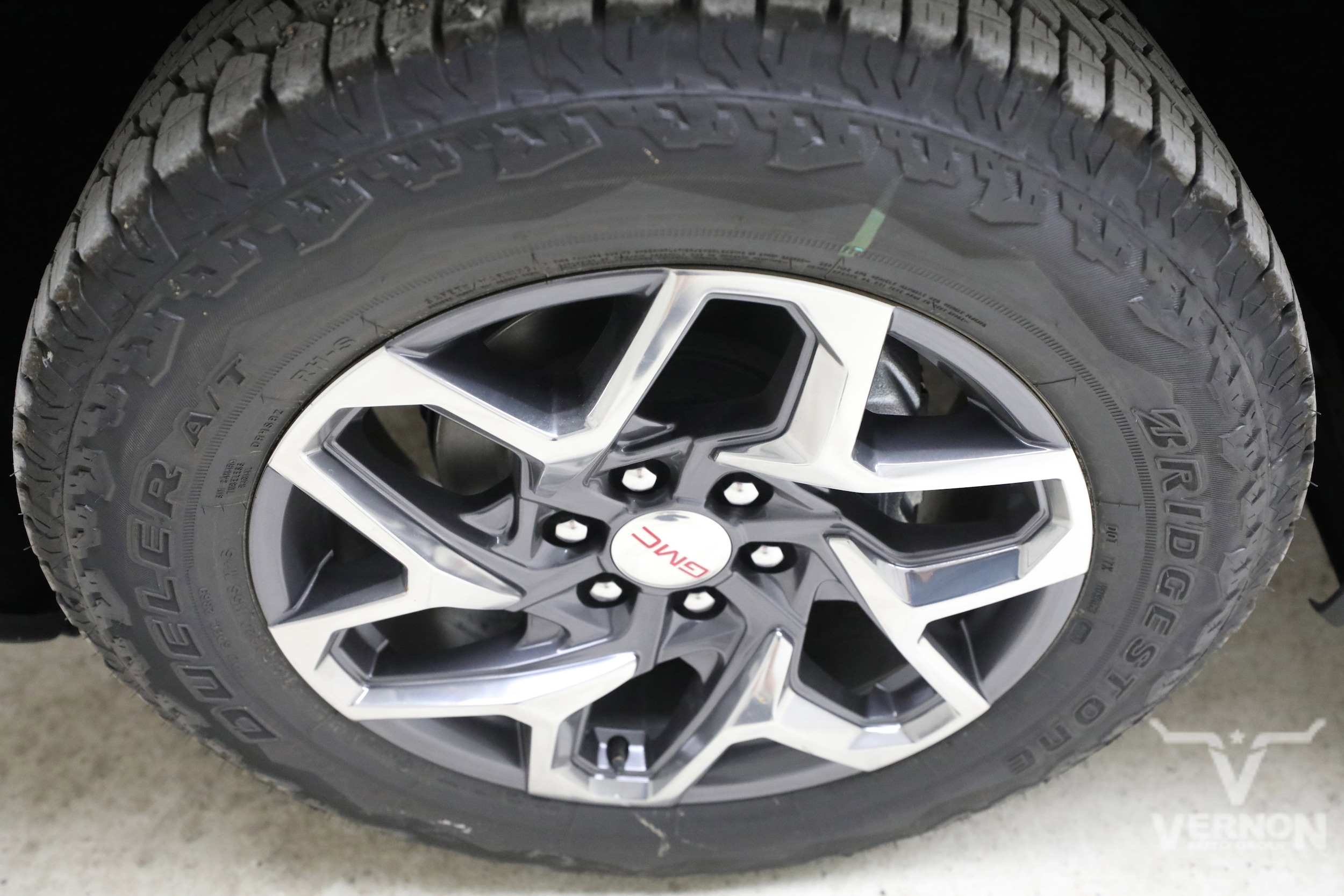 2026 GMC Sierra 1500 SLT - Photo 30