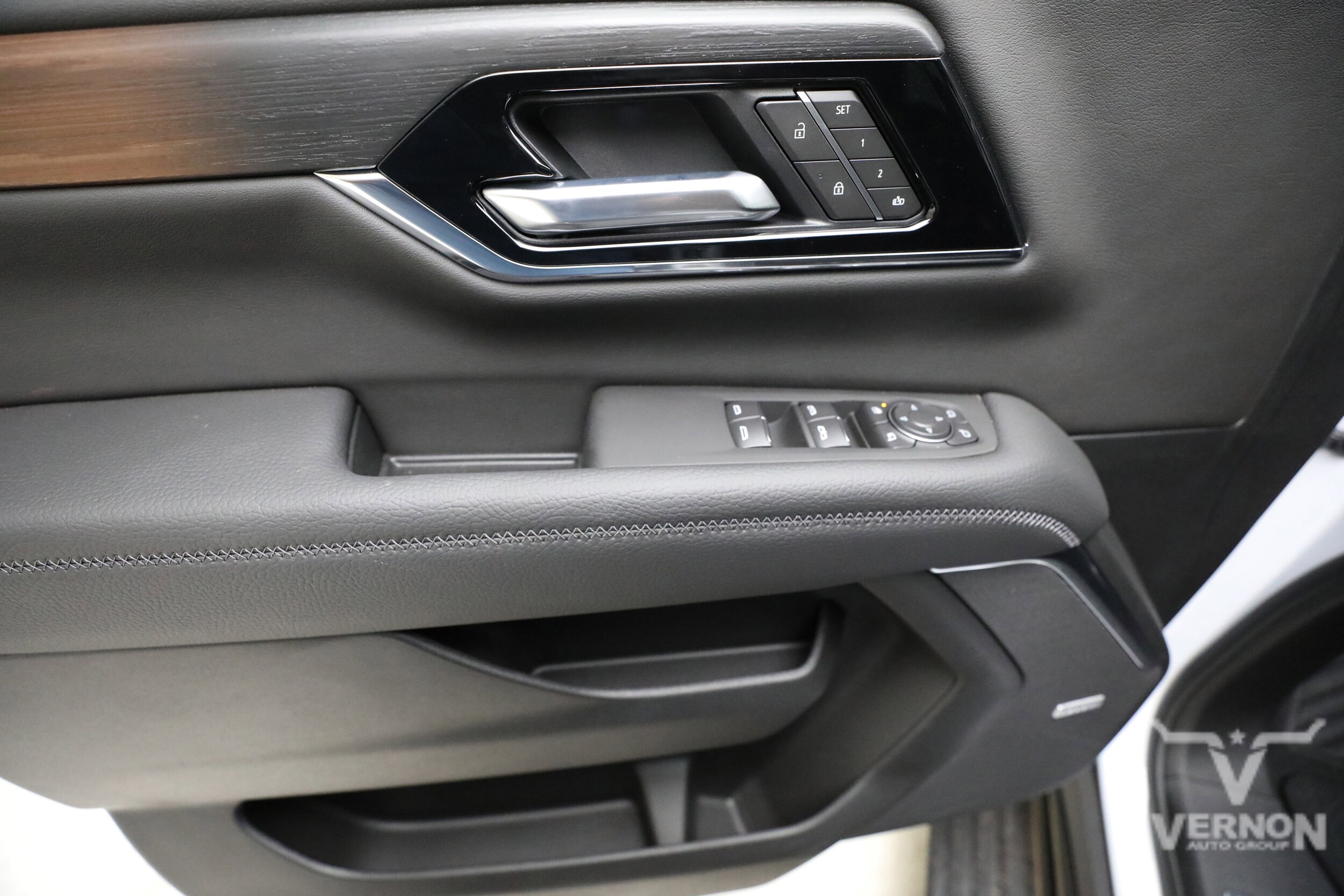 2026 GMC Yukon Denali - Photo 20