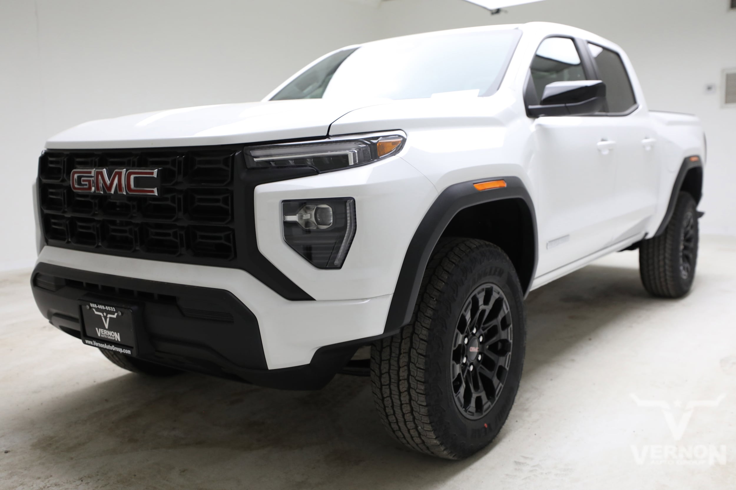 2026 GMC Canyon 2WD Elevation Crew Cab Short Box's photo