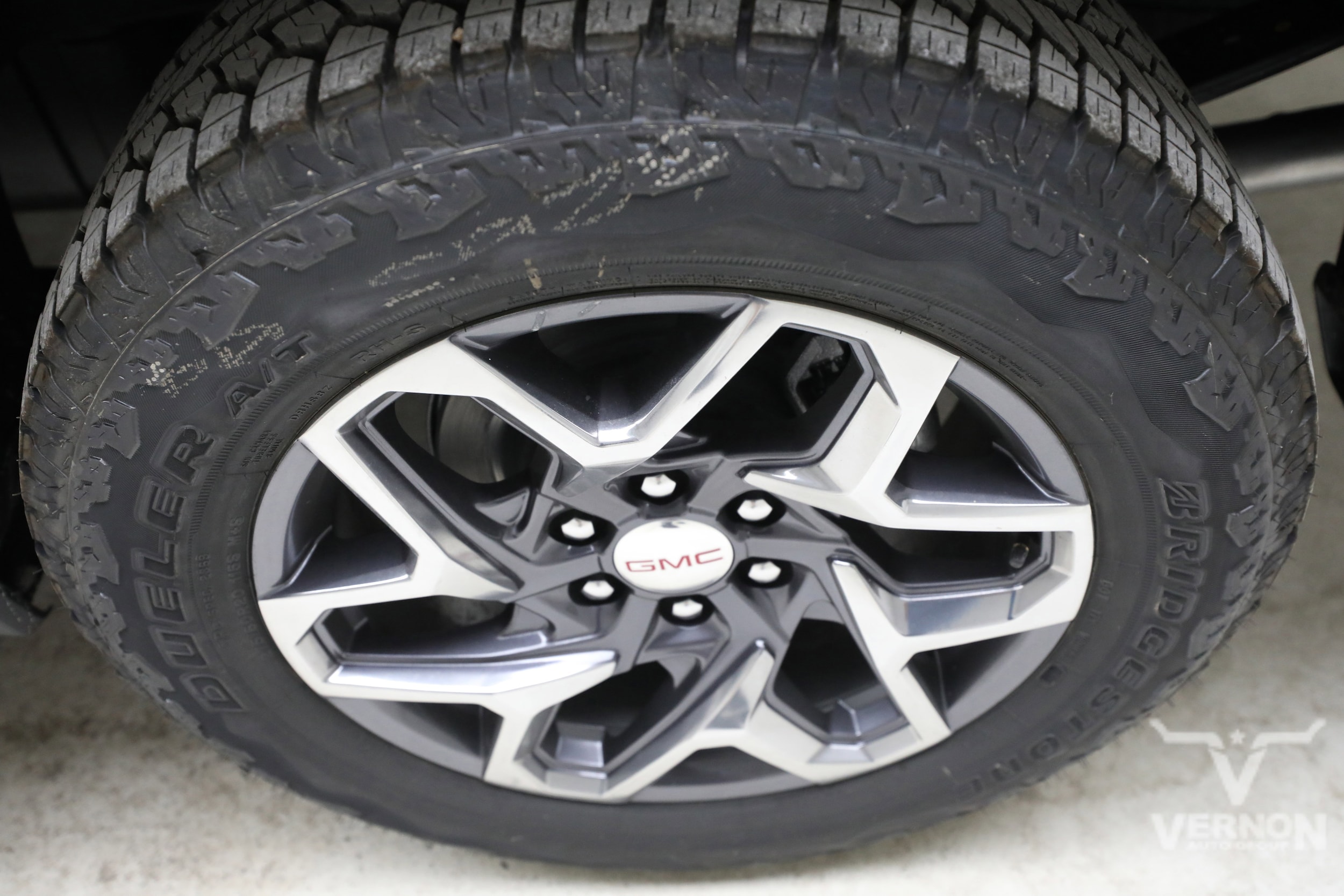 2026 GMC Sierra 1500 SLT - Photo 34