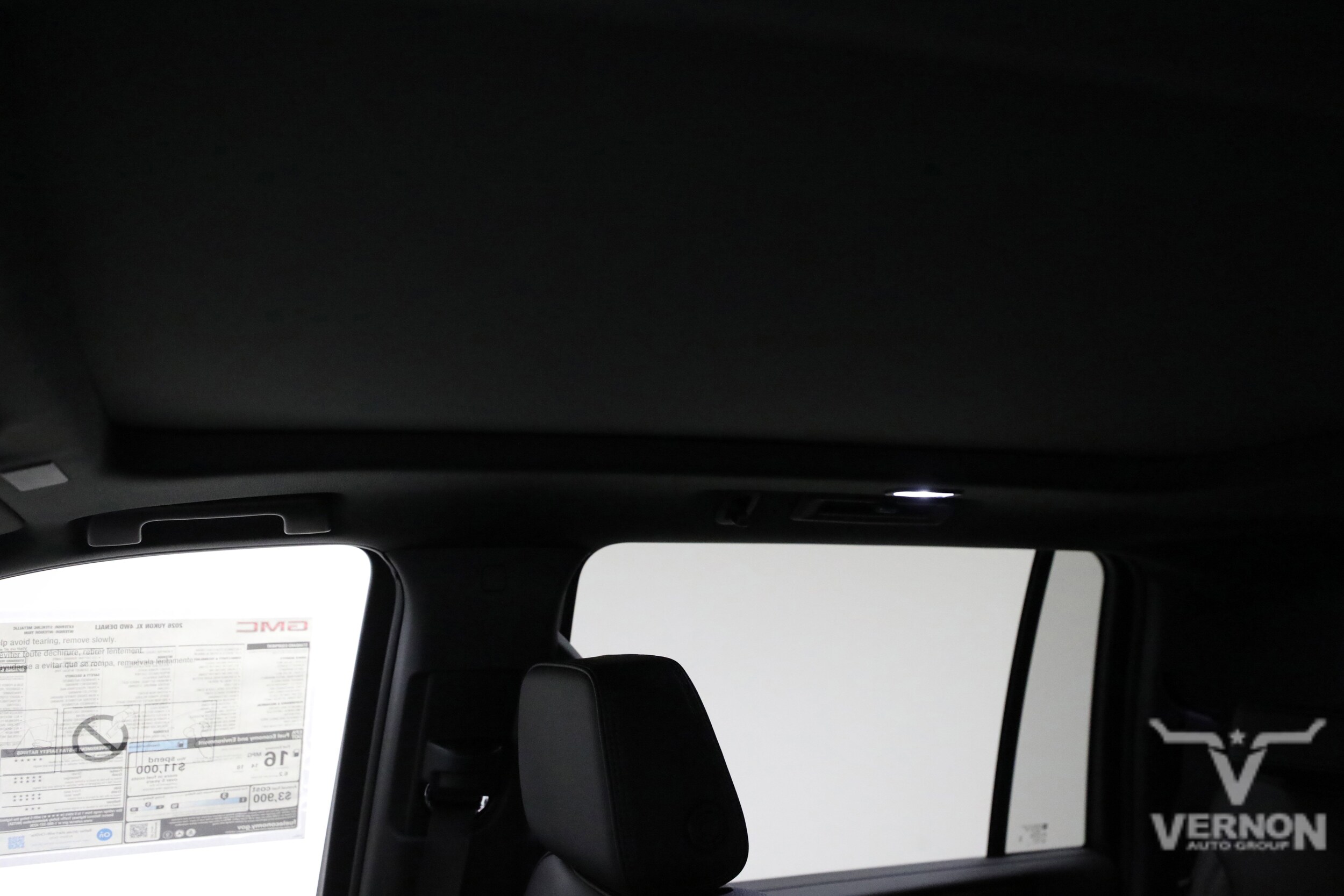 2026 GMC Yukon XL Denali - Photo 14