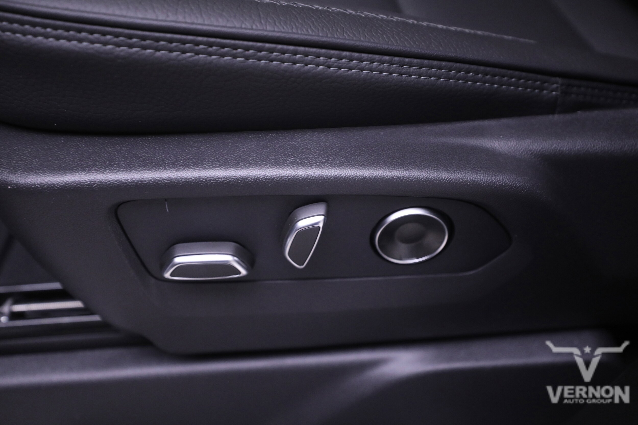 2026 GMC Sierra 3500HD Denali - Photo 15
