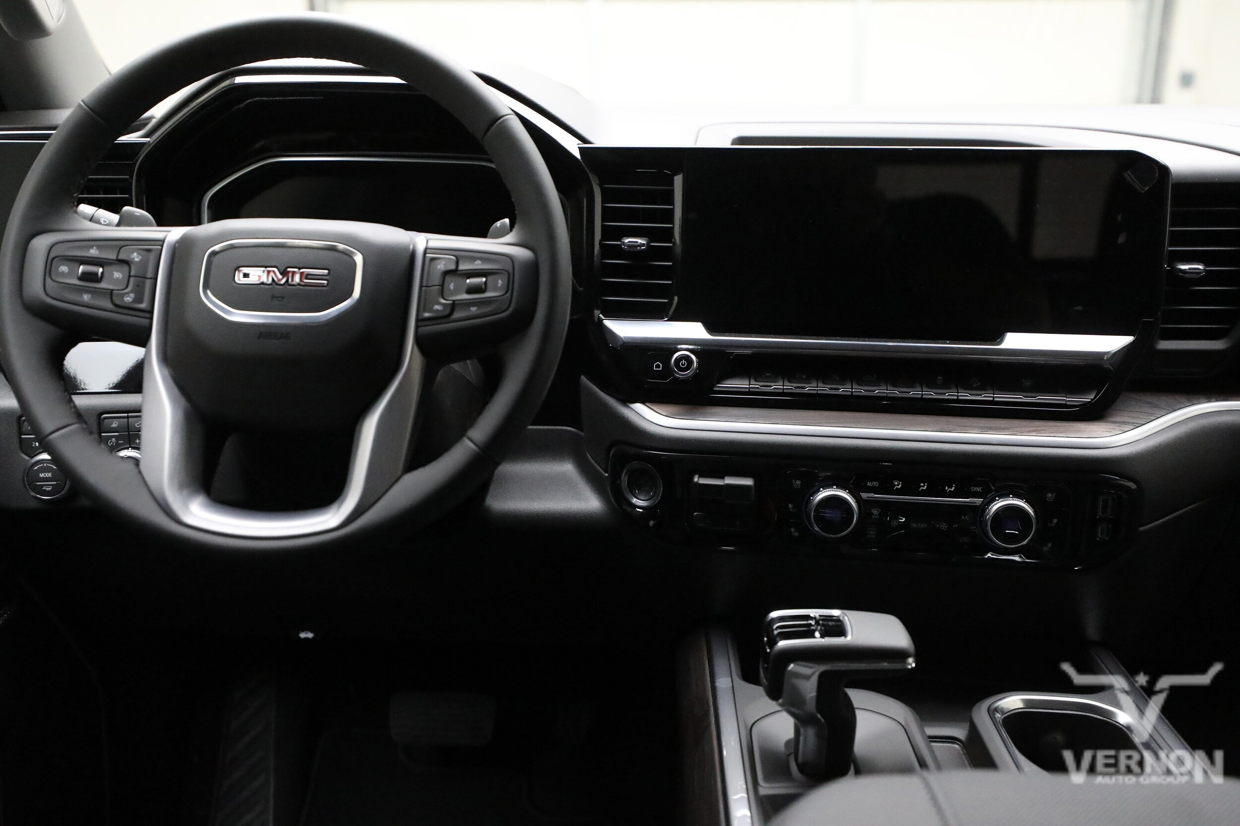 2026 GMC Sierra 1500 SLT - Photo 21
