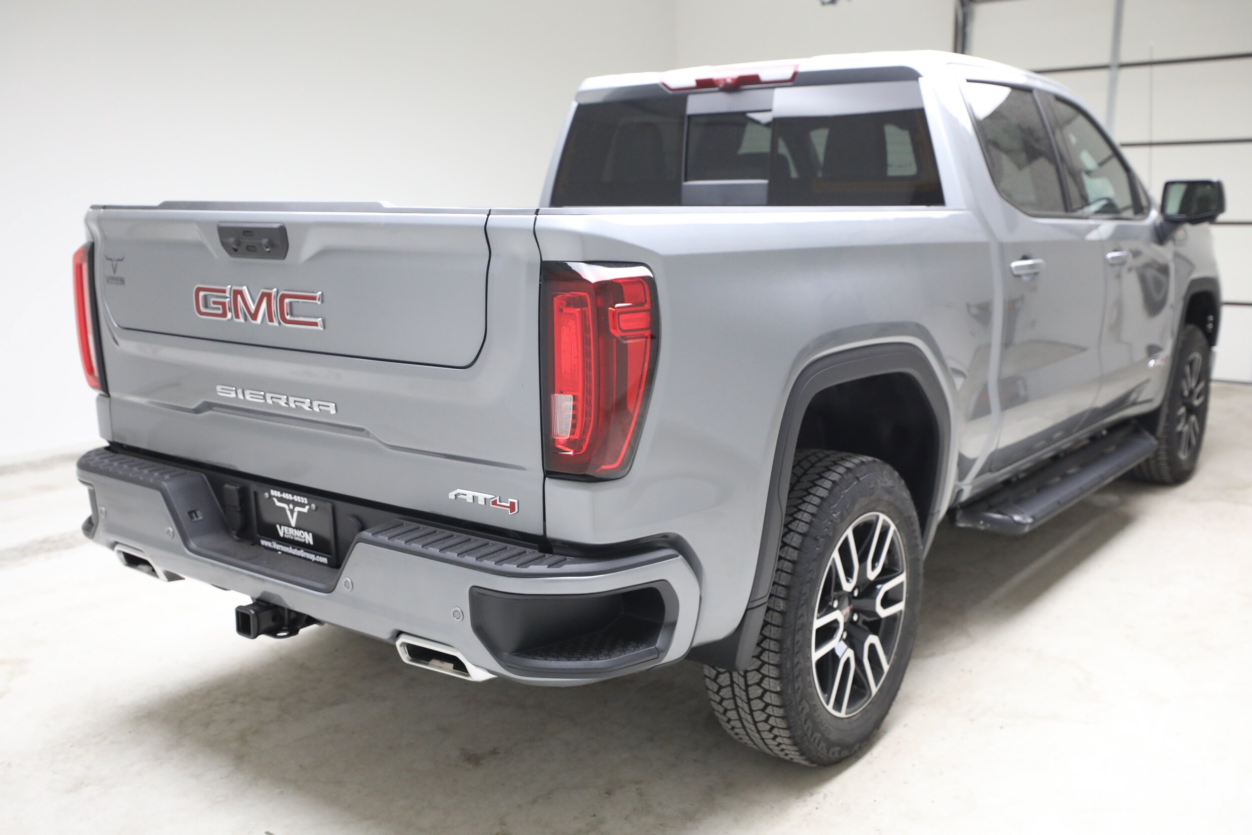 2026 GMC Sierra 1500 AT4 - Photo 5