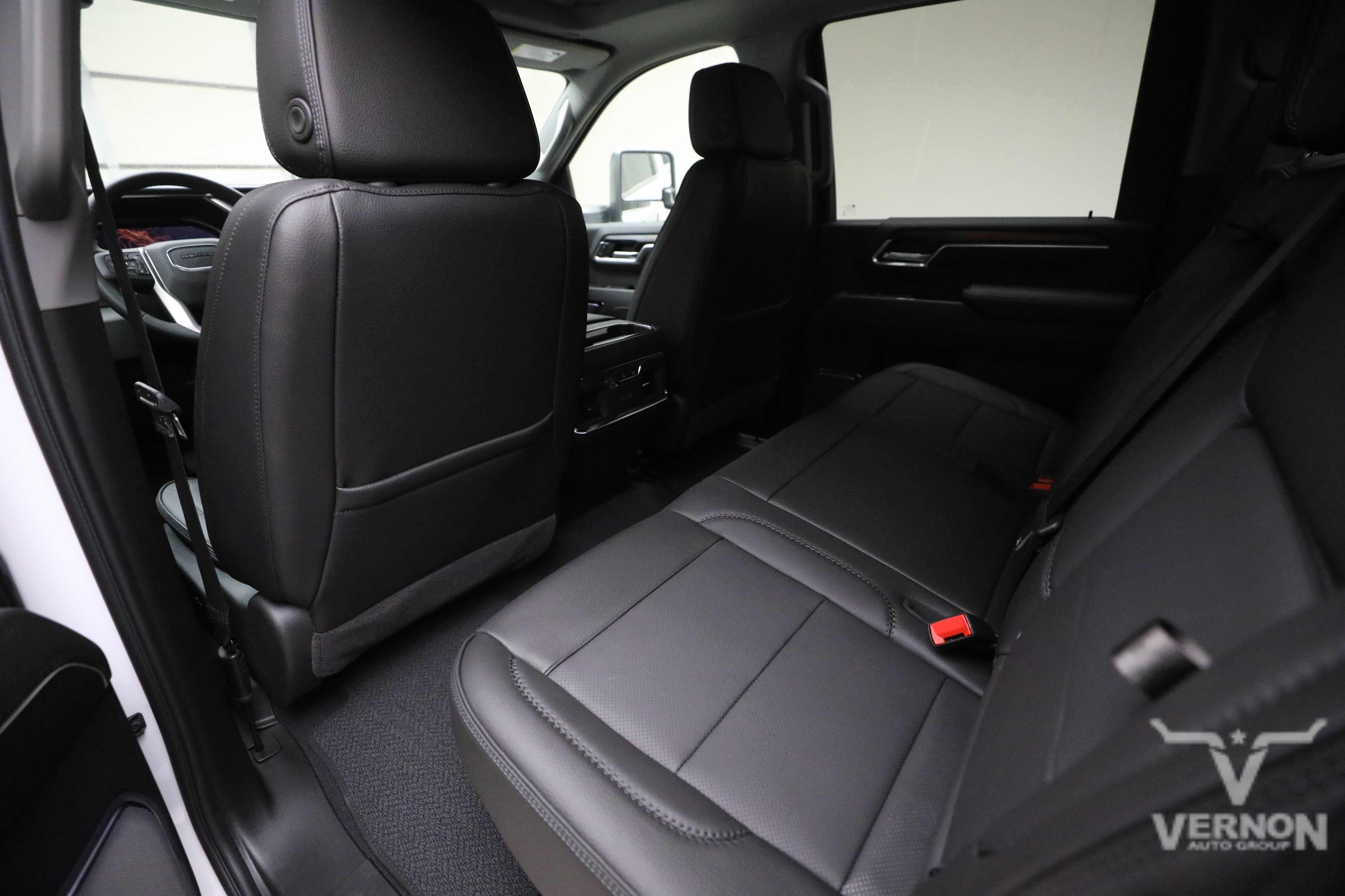 2026 GMC Sierra 2500HD Denali - Photo 9