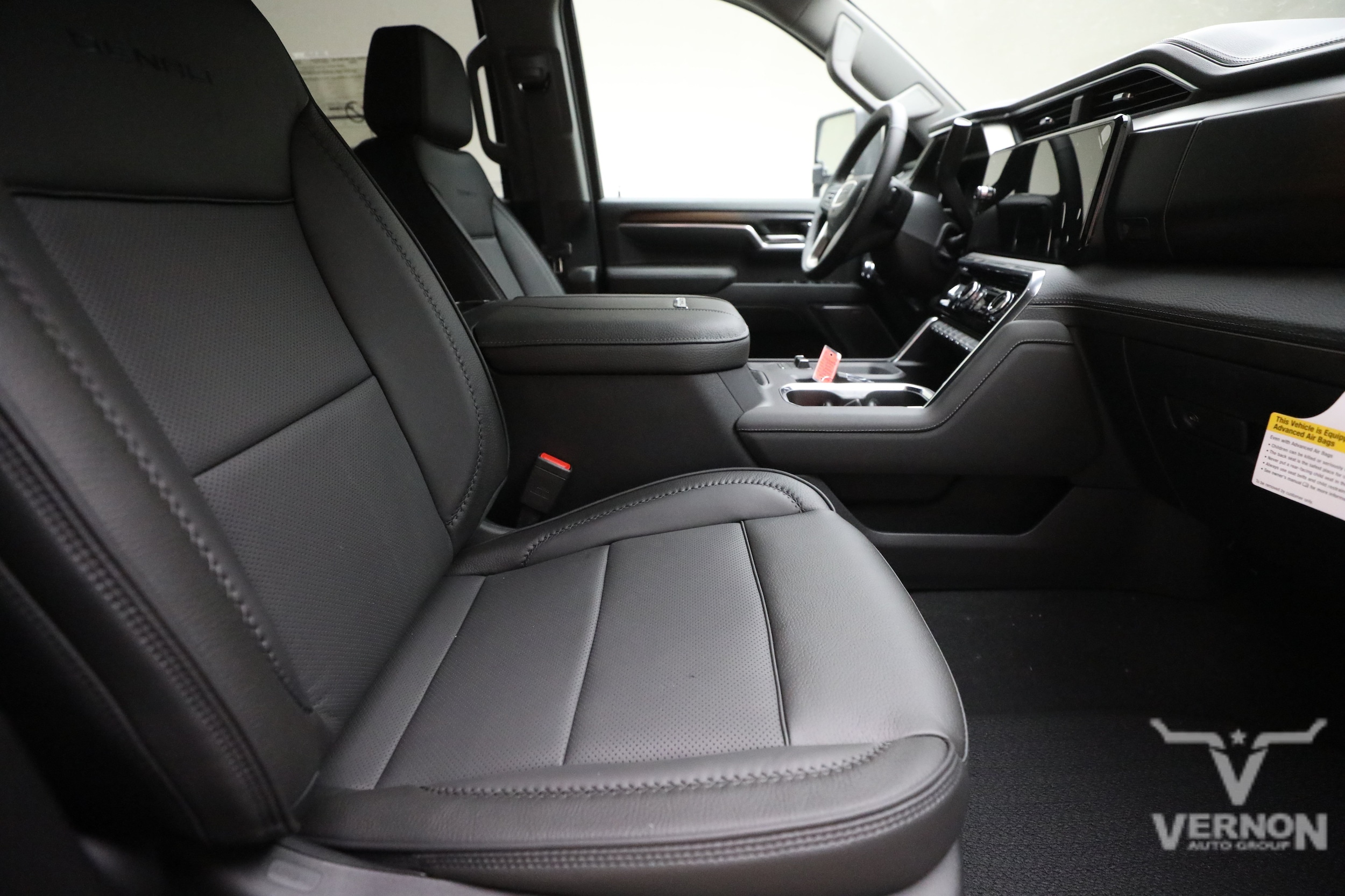 2026 GMC Sierra 2500HD Denali - Photo 11