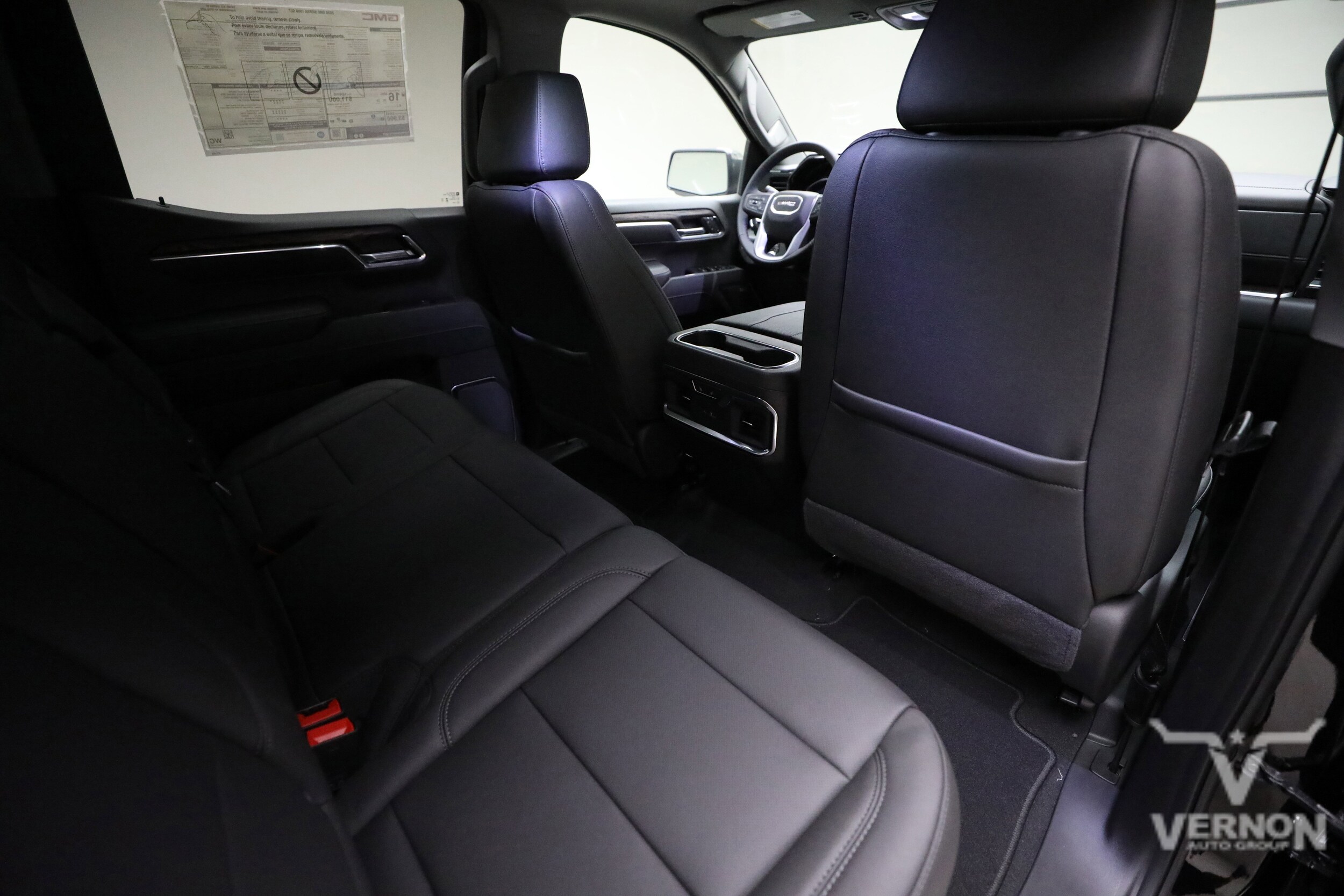 2026 GMC Sierra 1500 SLT - Photo 12