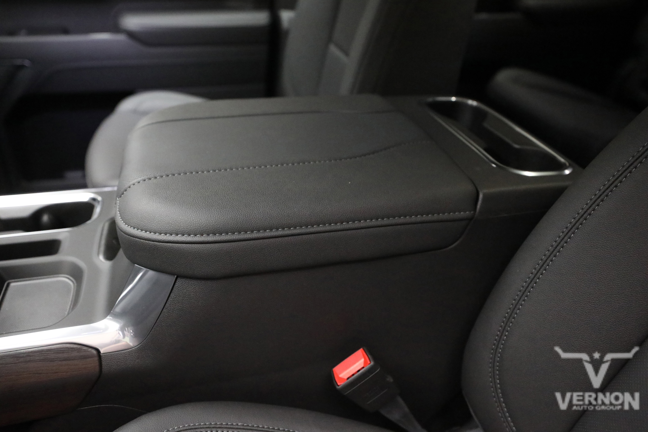 2026 GMC Sierra 1500 SLT - Photo 16