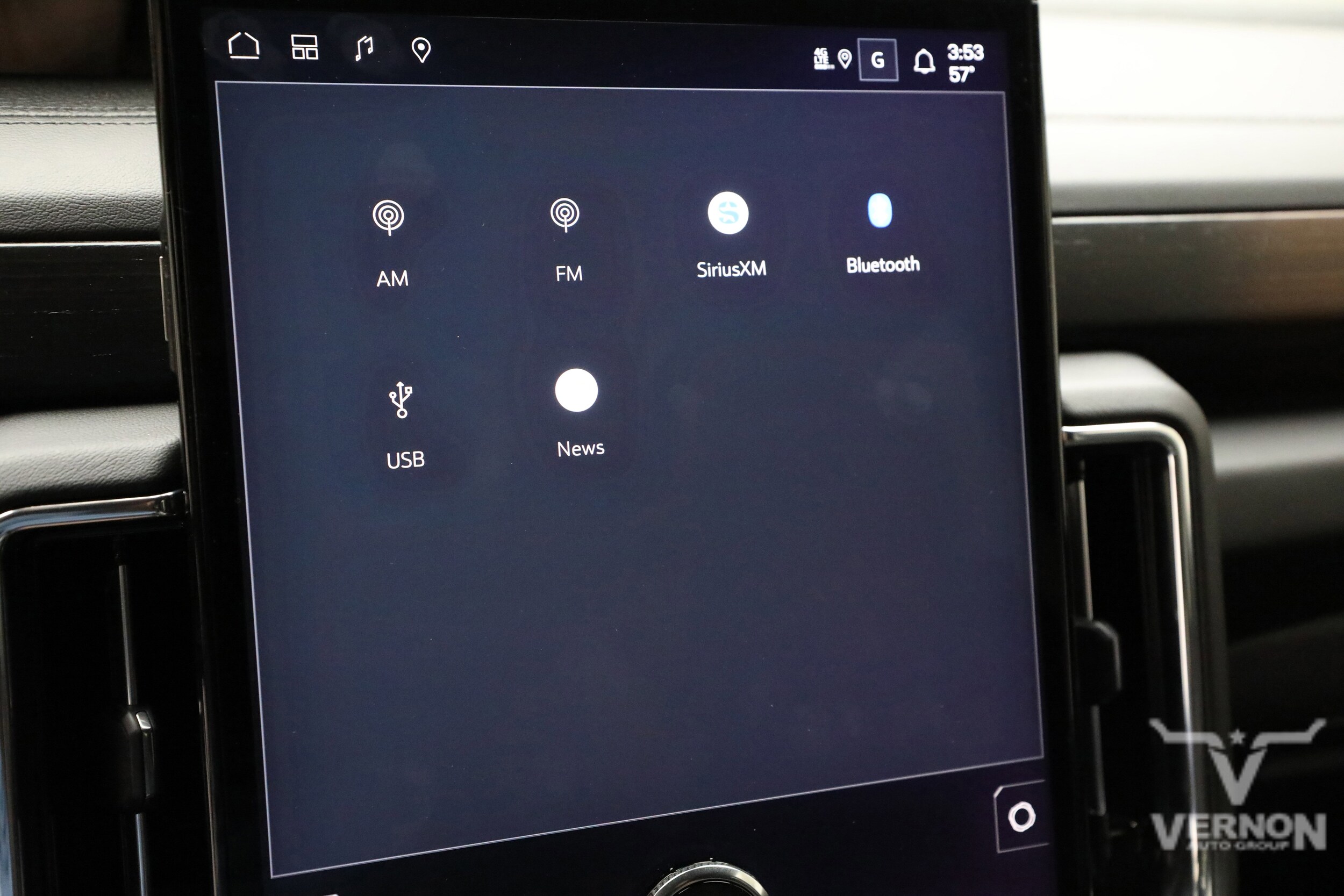 2026 GMC Yukon Denali - Photo 28