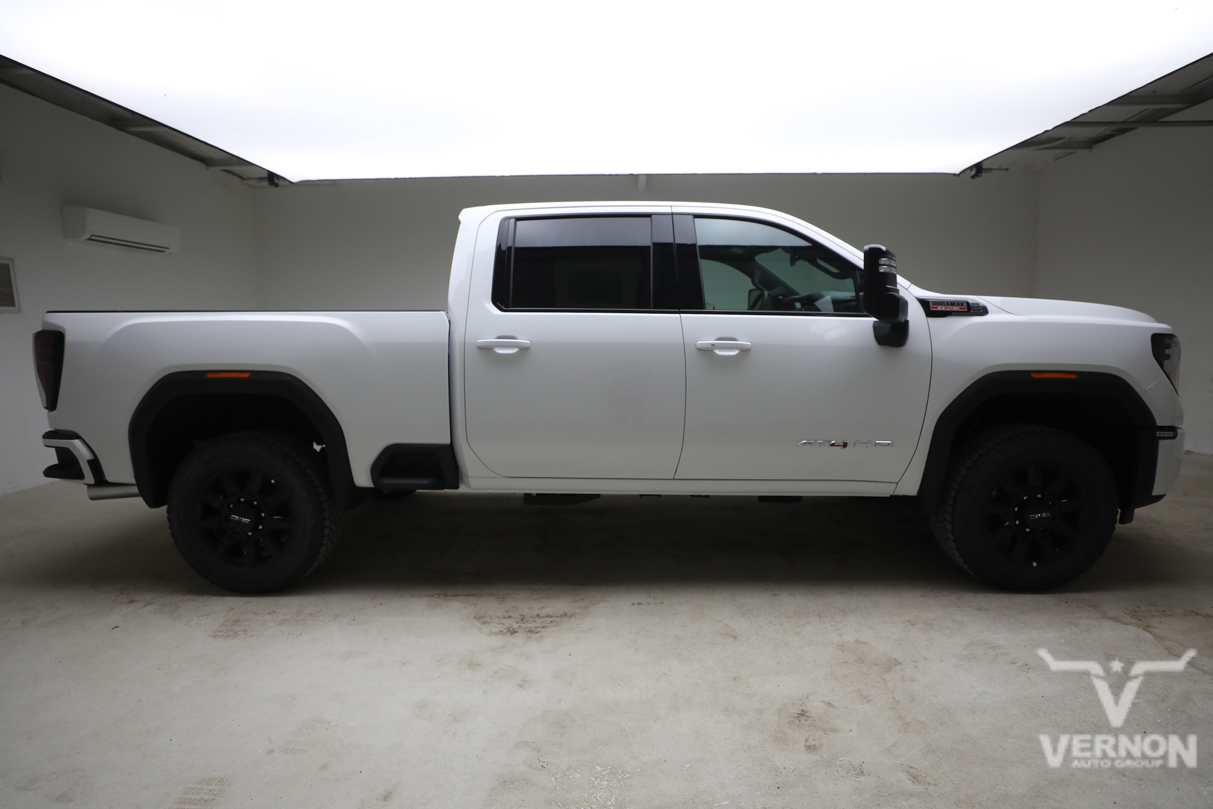 2026 GMC Sierra 2500HD AT4 - Photo 6