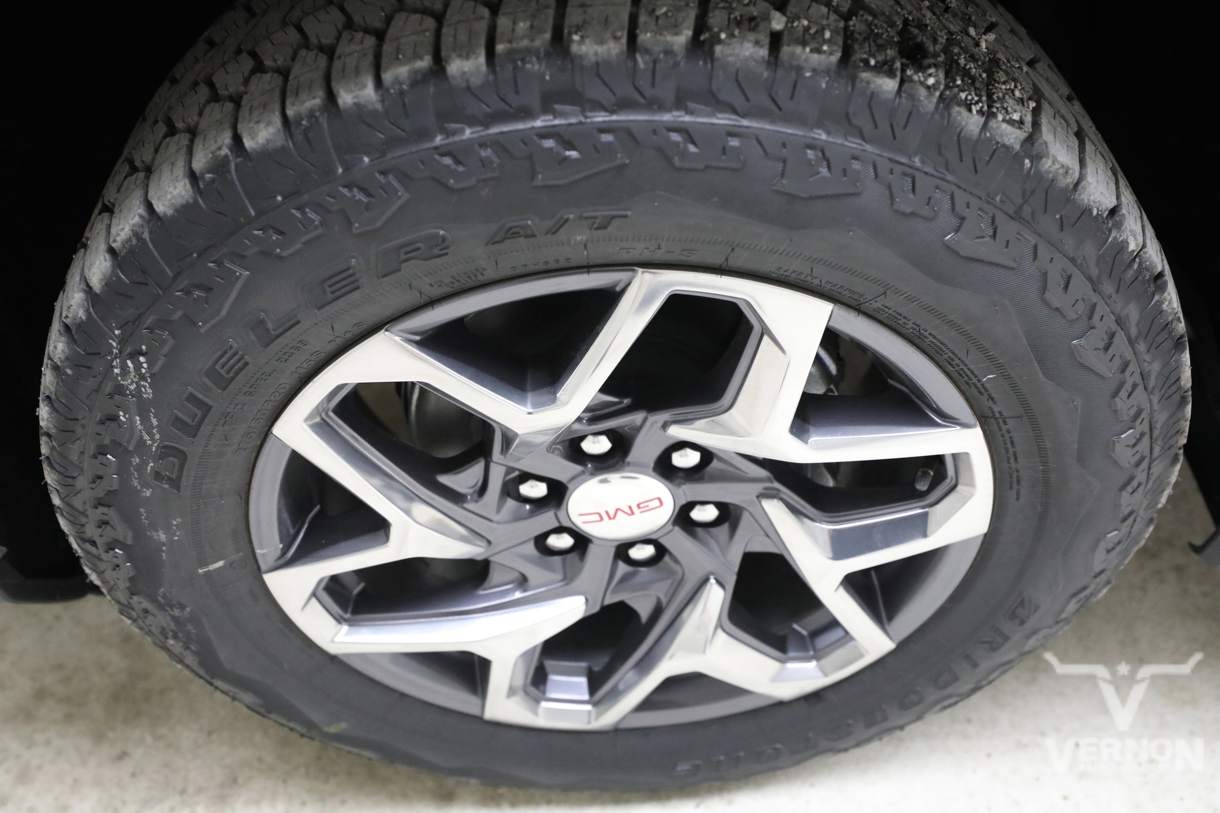 2026 GMC Sierra 1500 SLT - Photo 33