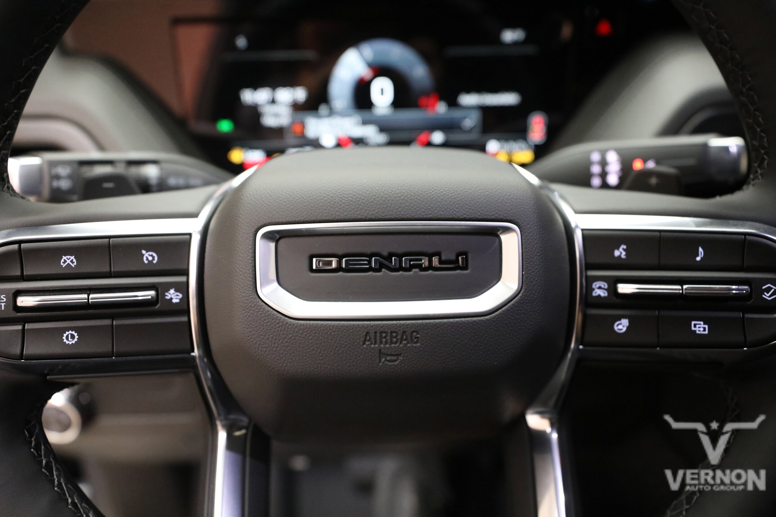 2026 GMC Yukon XL Denali - Photo 23