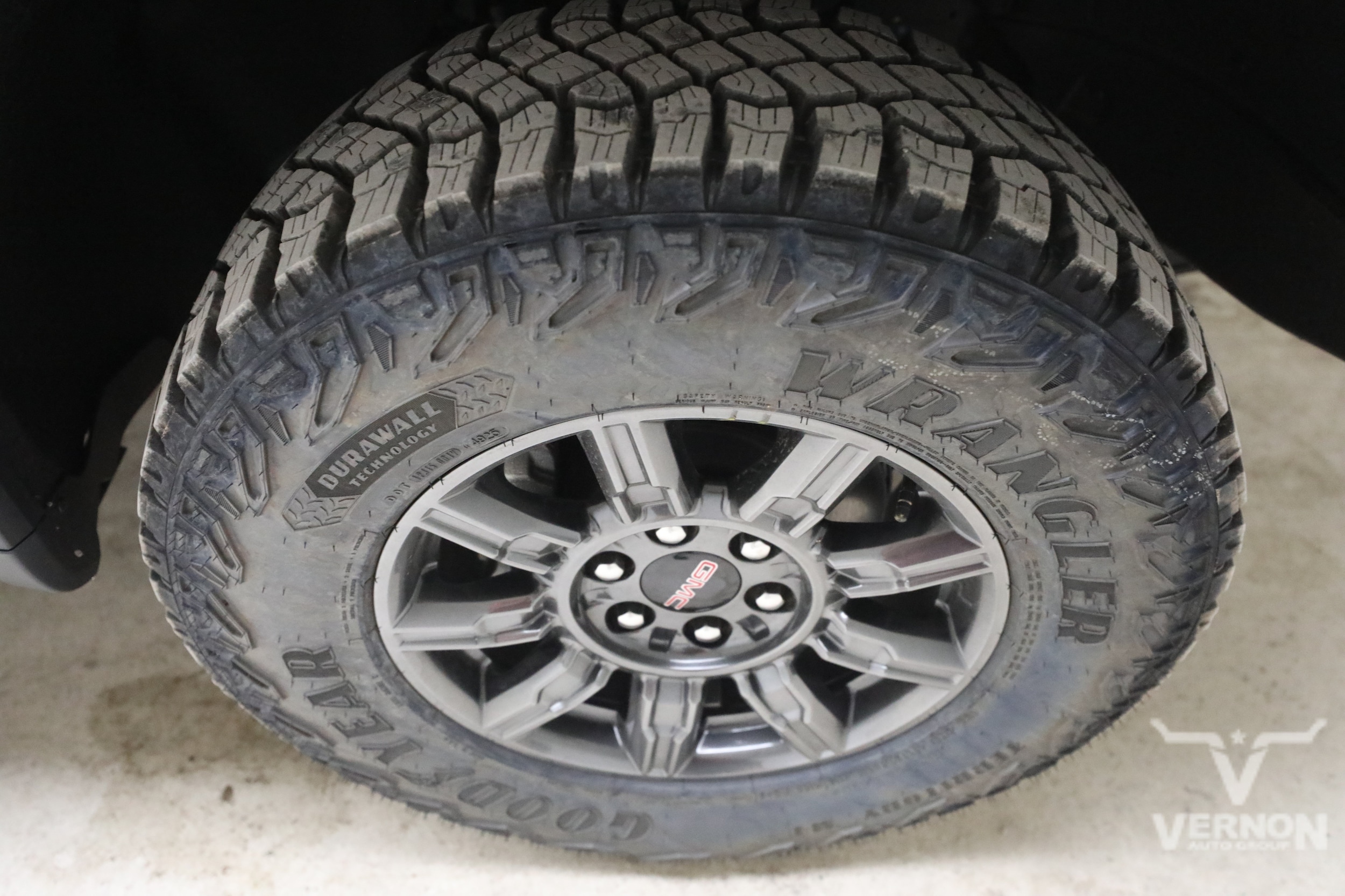 2026 GMC Sierra 1500 AT4X - Photo 28