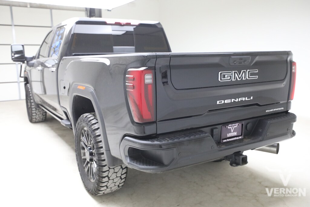 Used 2024 GMC Sierra 2500 HD Denali Truck Crew Cab