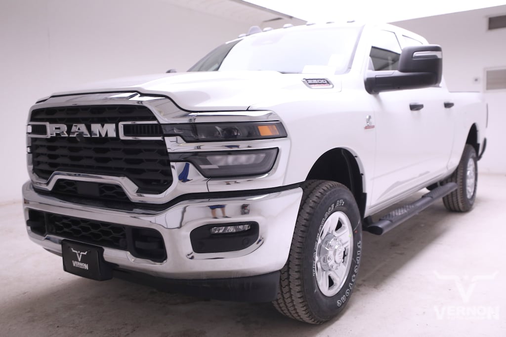 New 2026 Ram 2500 TRADESMAN CREW CAB 4X4 6'4 BOX Pickup