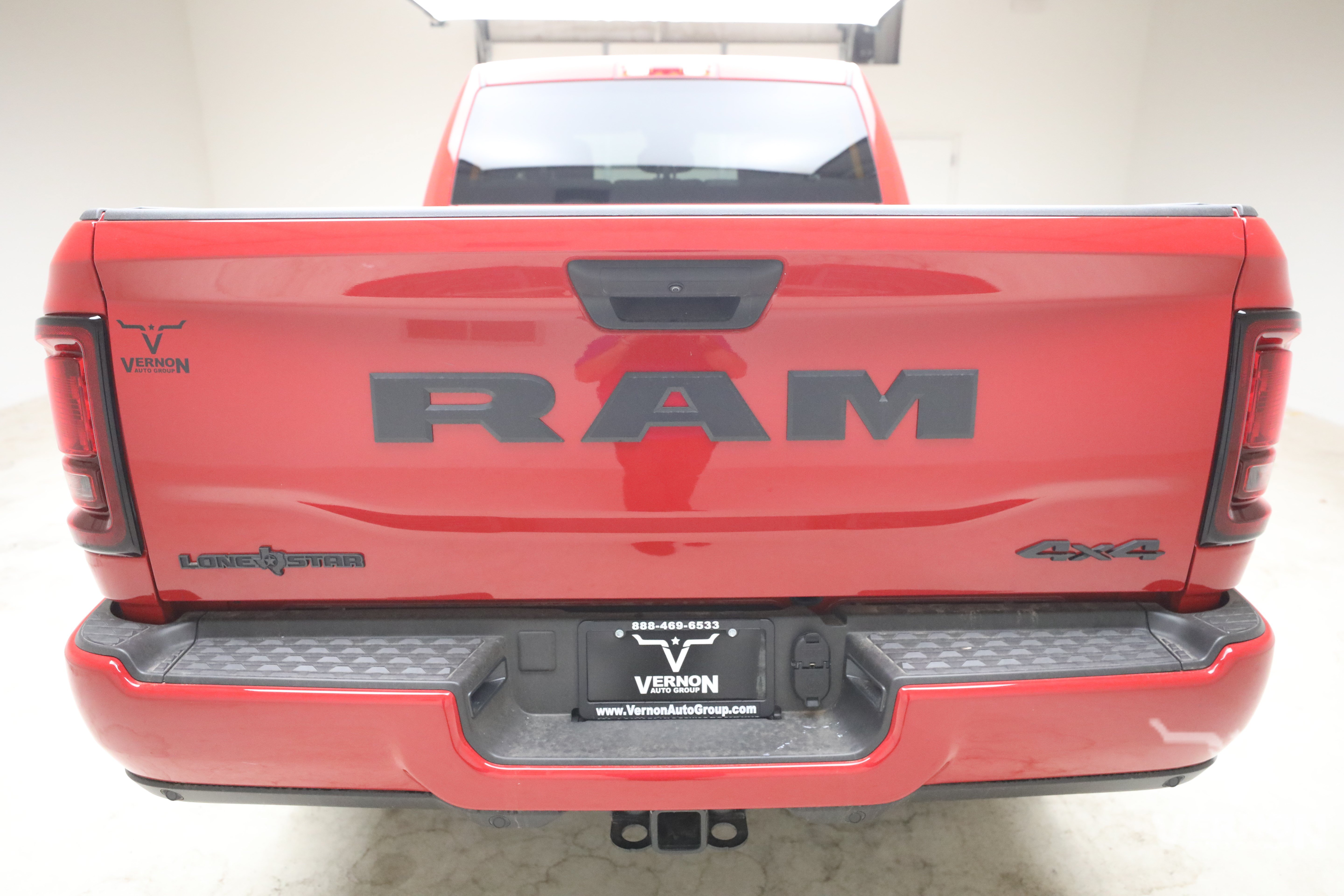 New 2026 Ram 2500 LONE STAR CREW CAB 4X4 6'4 BOX Pickup
