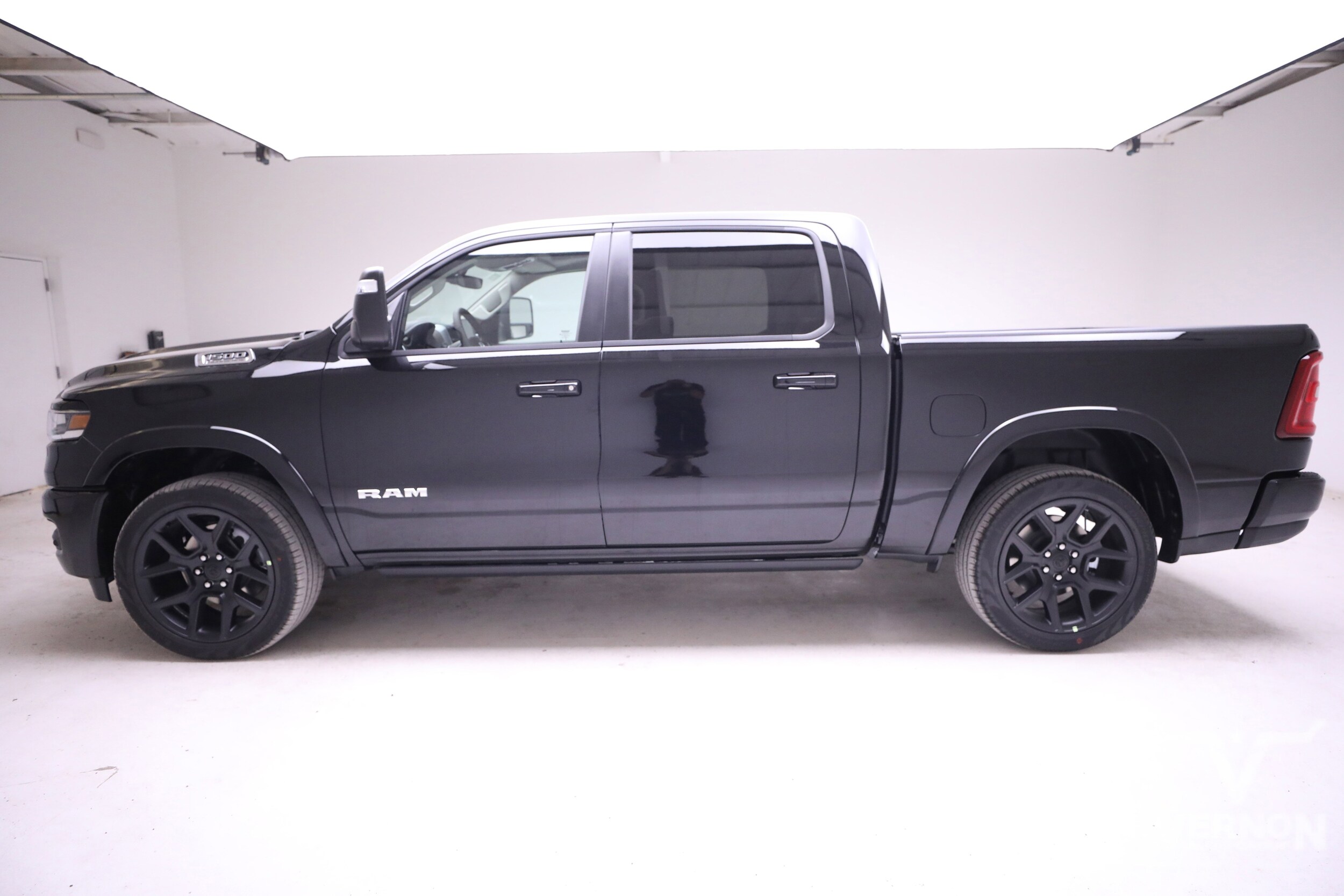 2026 Ram 1500 Laramie photo 2
