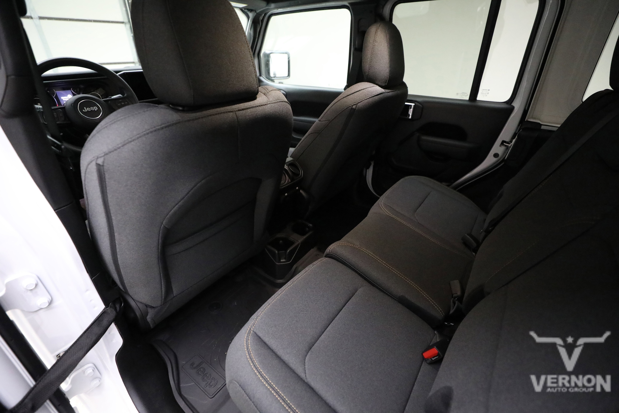 2026 Jeep Wrangler 4-Door Sport - Photo 9
