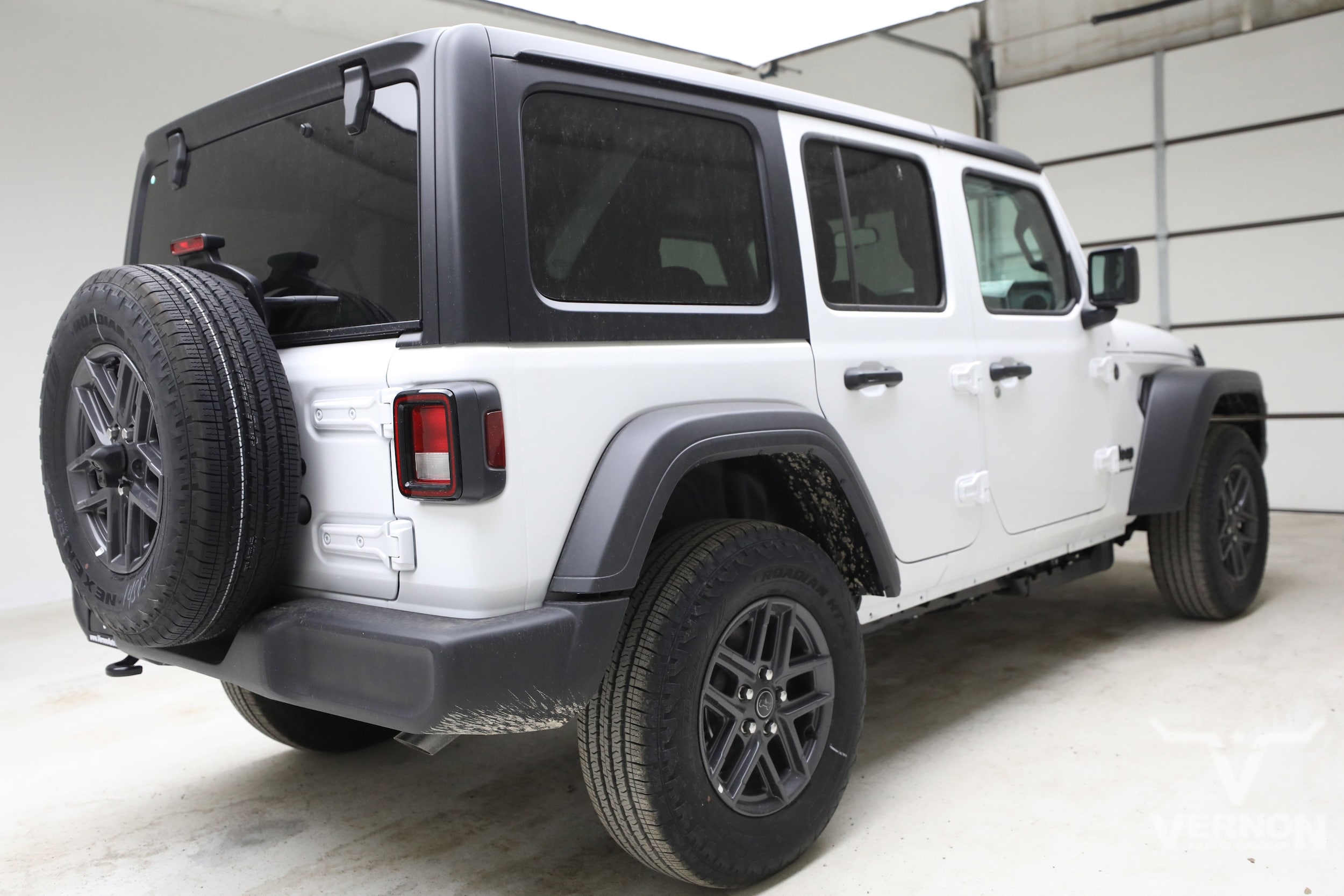 2026 Jeep Wrangler 4-Door Sport - Photo 5