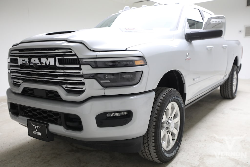 New 2026 Ram 2500 LARAMIE CREW CAB 4X4 6'4 BOX Pickup