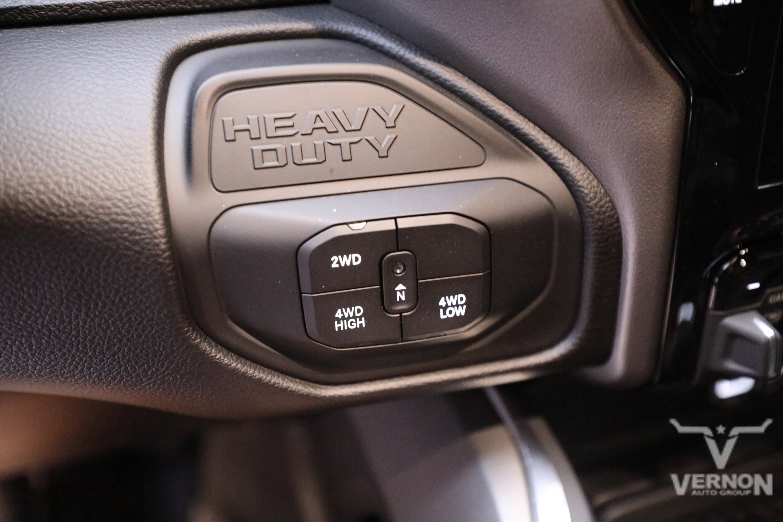 2026 RAM 3500 Laramie - Photo 23