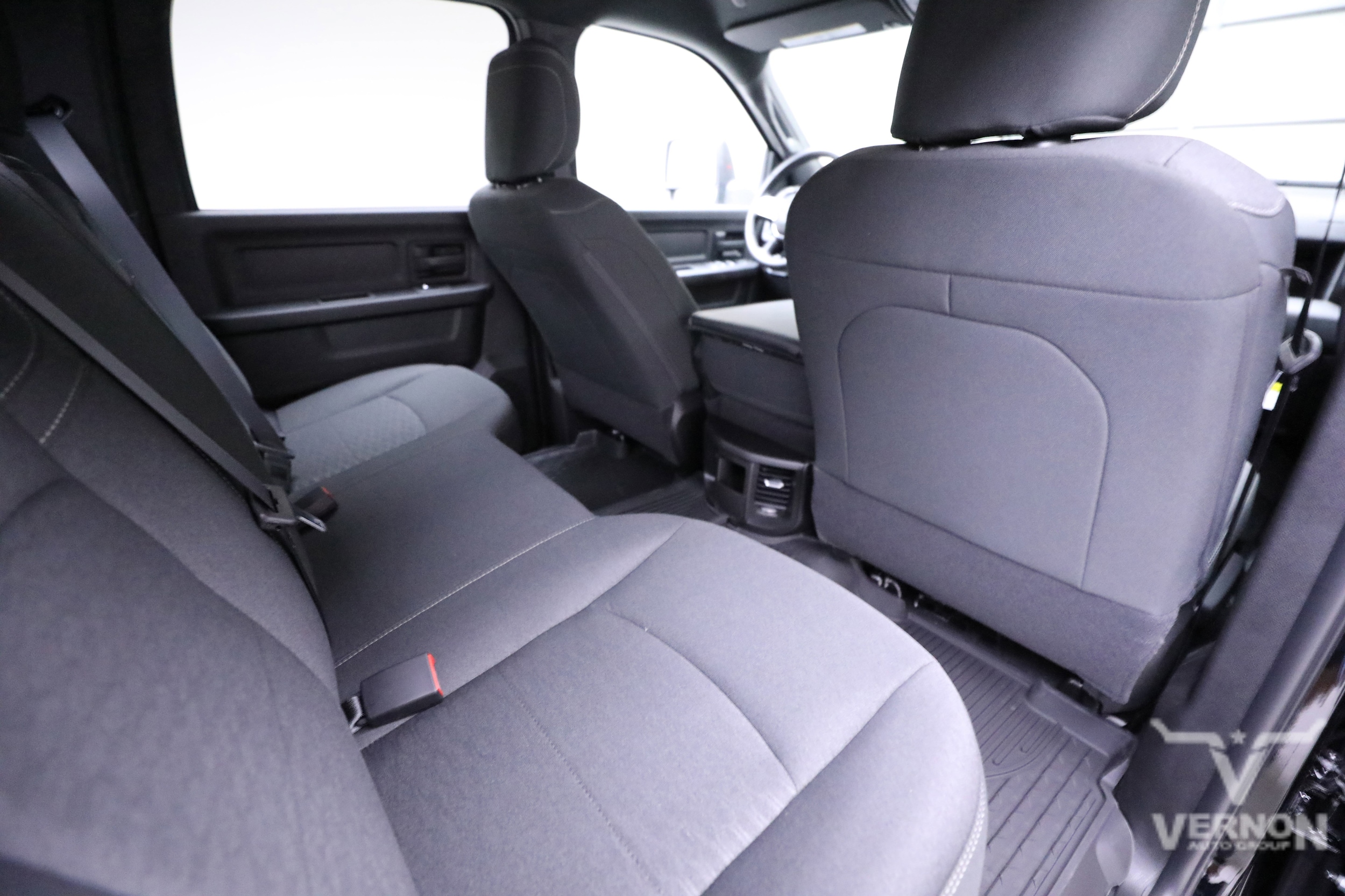 2026 RAM 3500 Tradesman - Photo 12