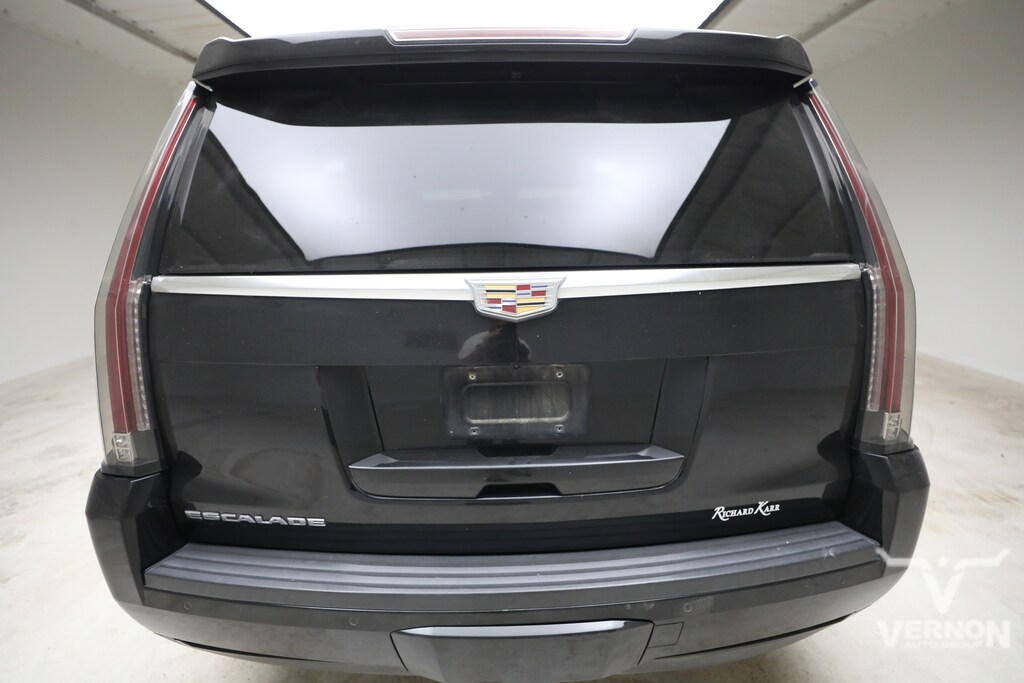 Used 2016 CADILLAC Escalade Luxury Collection SUV