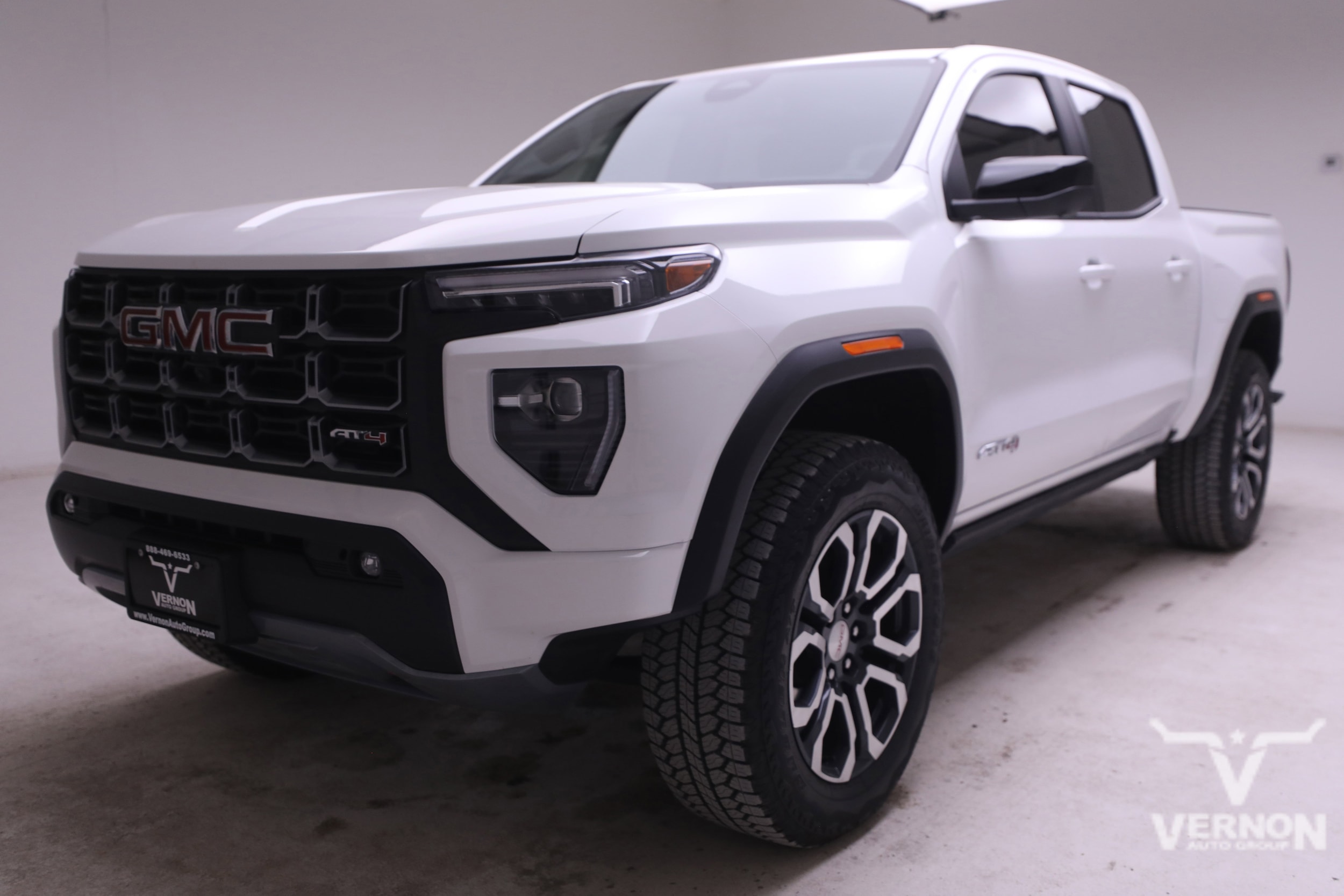 2024 GMC Canyon AT4's photo