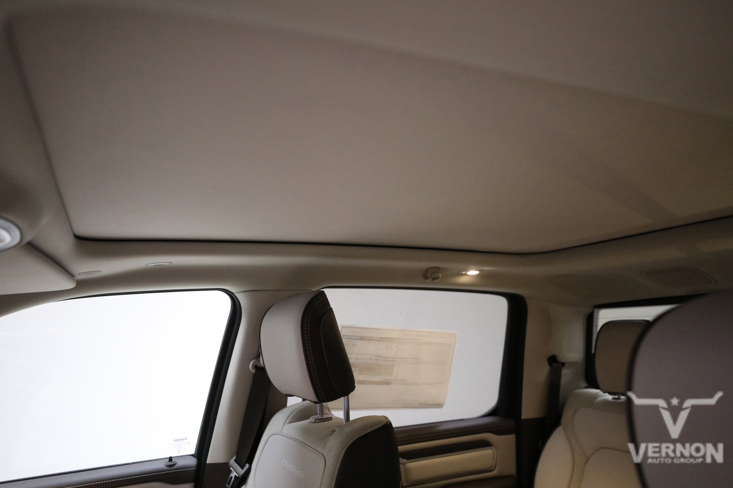 2026 RAM 1500 Laramie - Photo 14