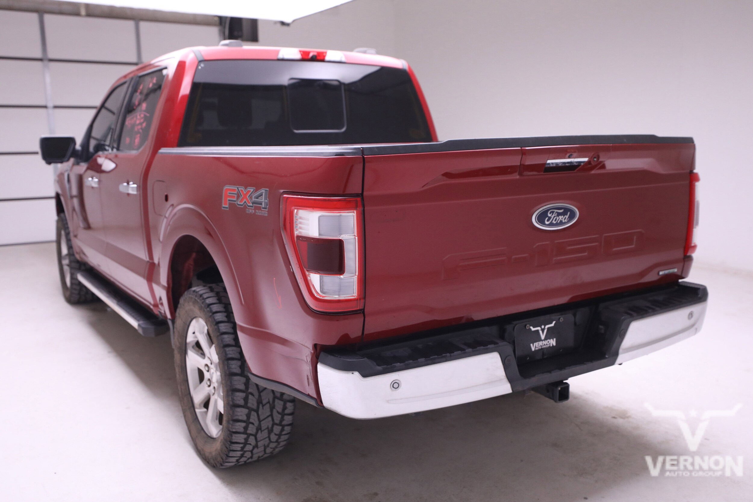 2022 Ford F-150 Lariat FX4 photo 2