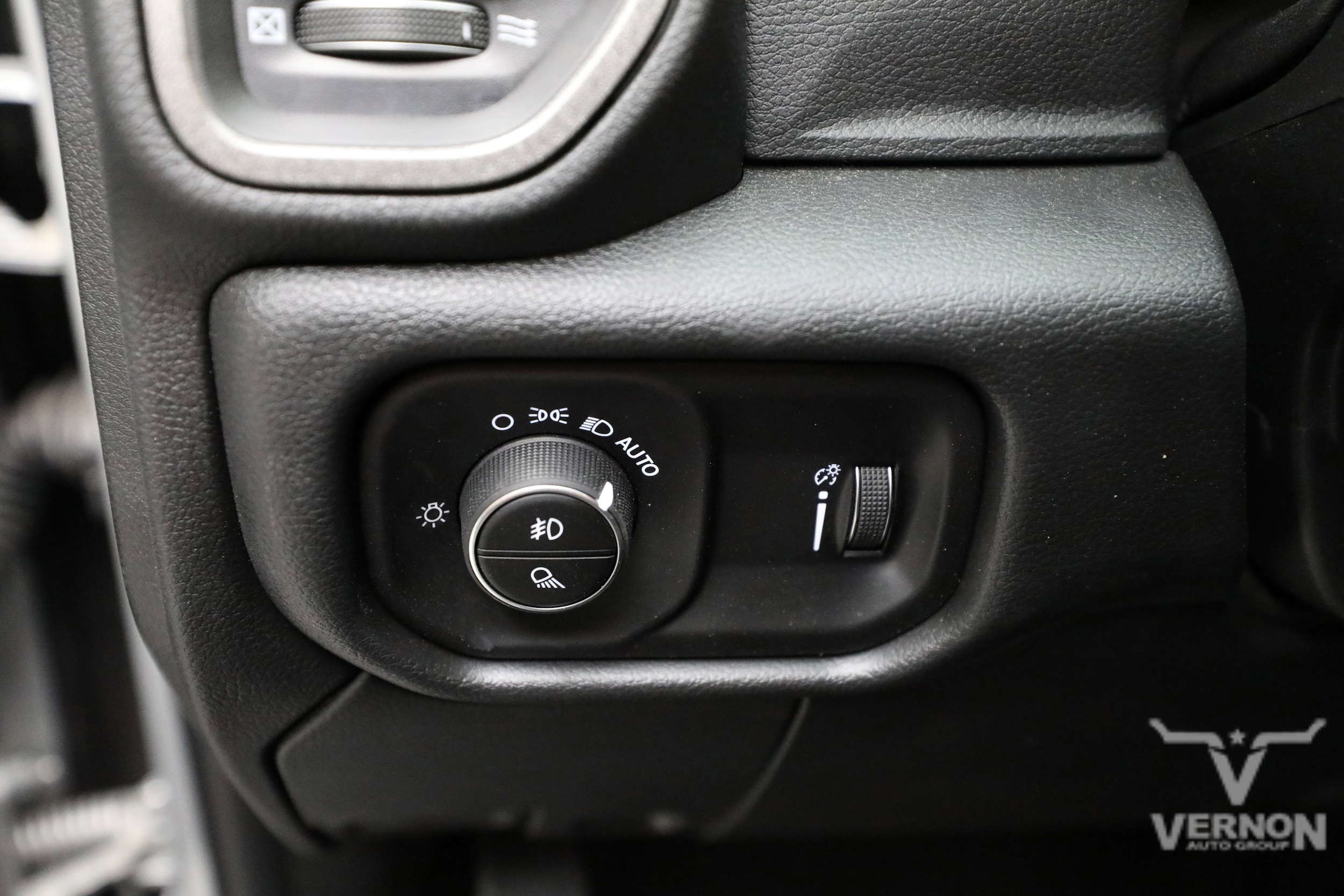 2026 RAM 3500 Tradesman - Photo 16