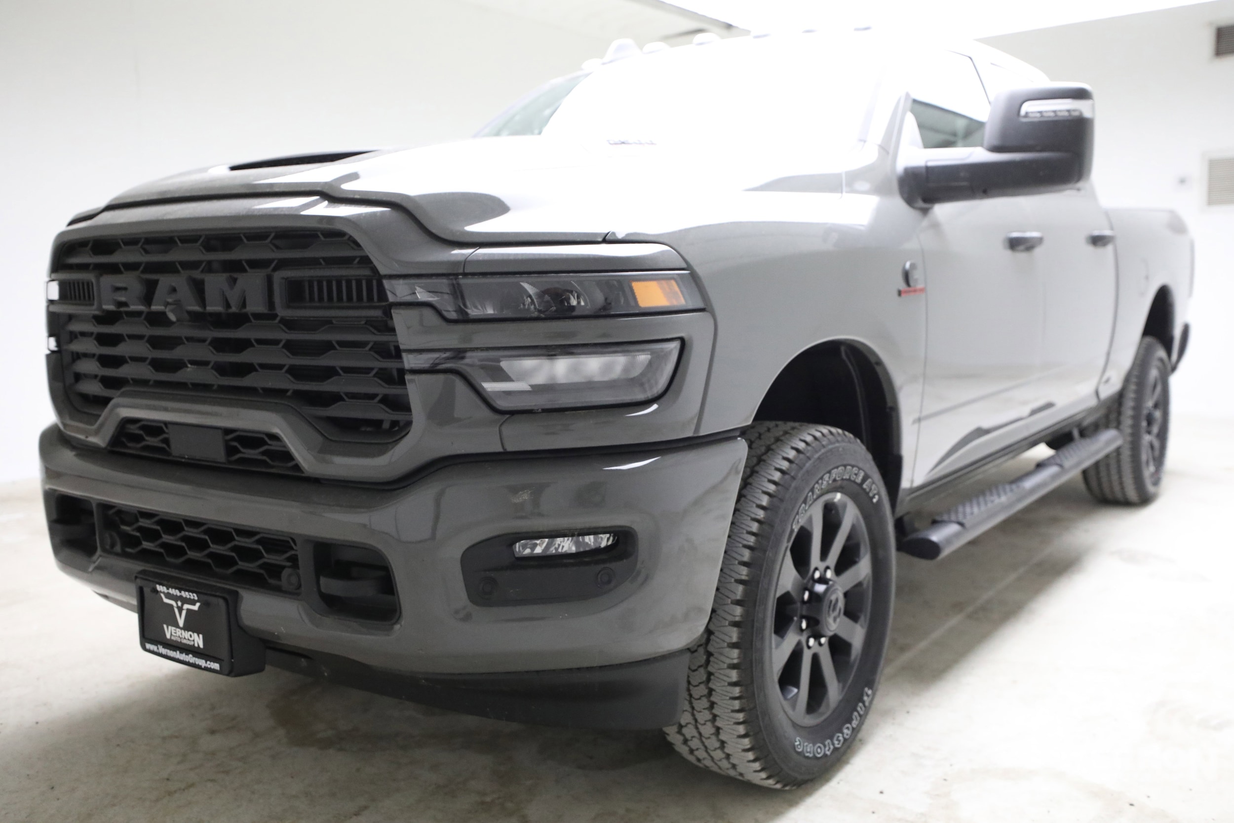 2026 RAM 2500 Tradesman/Black Express 4X4 Crew Cab SWB's photo