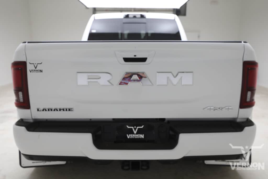 New 2026 Ram 3500 LARAMIE MEGA CAB 4X4 6'4 BOX Pickup